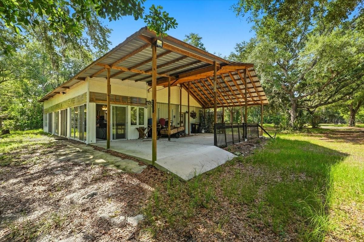 Photo of 1425 PIONEER DRIVE LAKELAND FL 33809