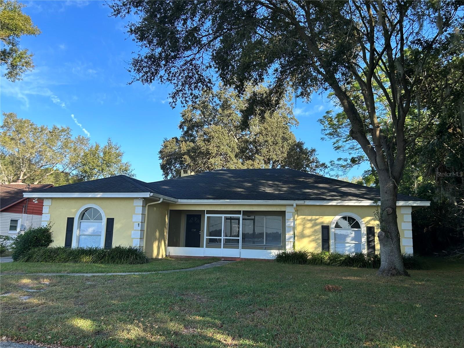 Photo of 1241 N LAKE ELBERT DRIVE WINTER HAVEN FL 33881
