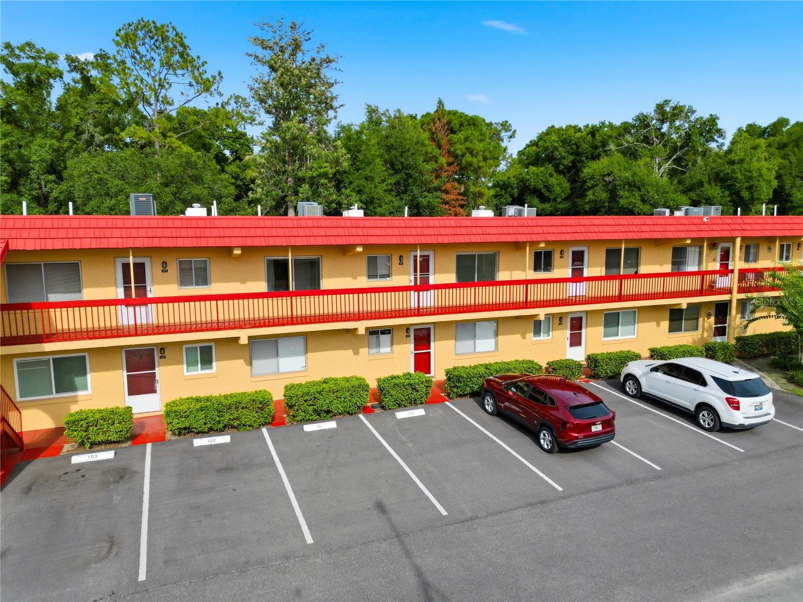 Photo of 400 EL CAMINO DRIVE #202 WINTER HAVEN FL 33884
