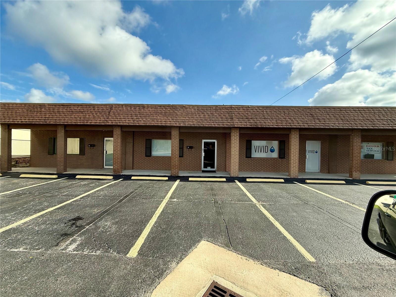 Photo of 1804 W BAKER STREET #E PLANT CITY FL 33563