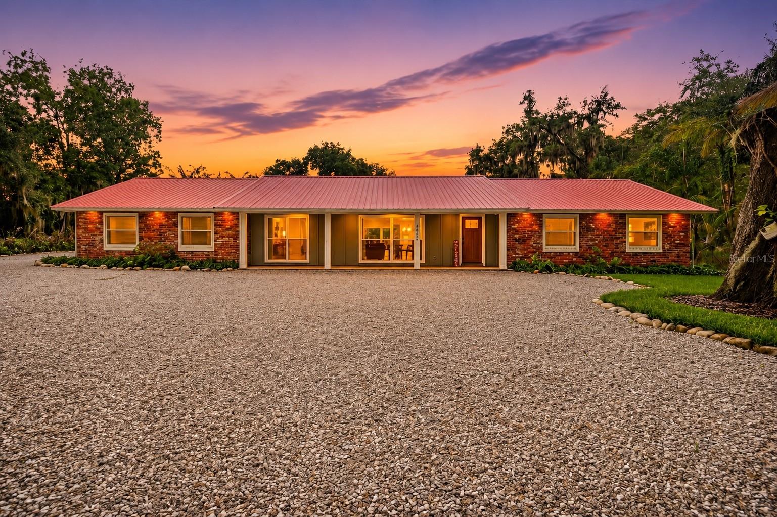 Photo of 2072 LAKE ARIANA BOULEVARD AUBURNDALE FL 33823
