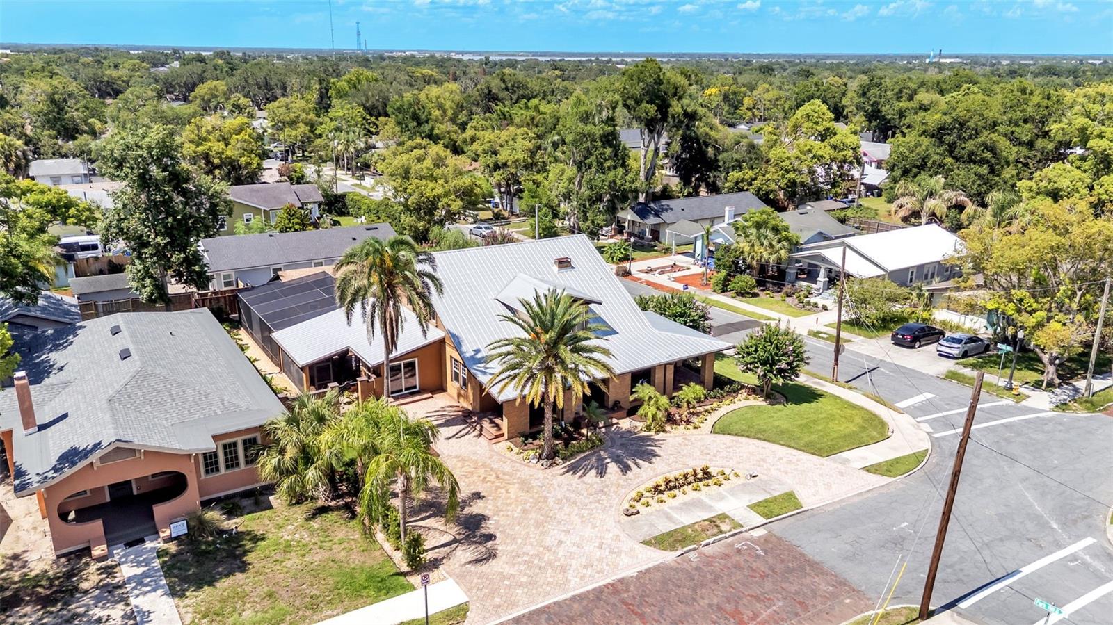 Photo of 834 CUMBERLAND STREET LAKELAND FL 33801
