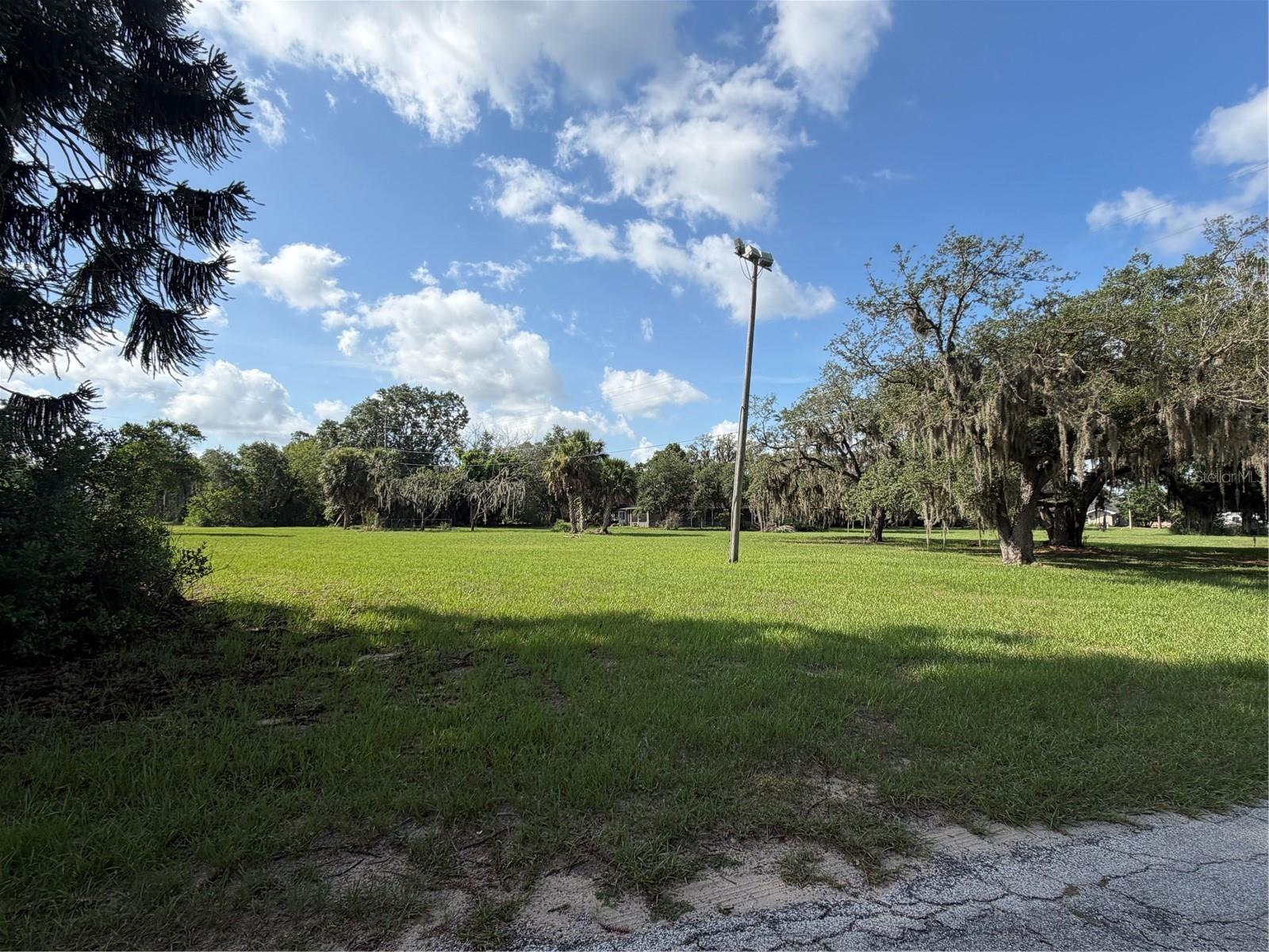 Photo of 3900 CHALET SUZANNE DRIVE LAKE WALES FL 33859