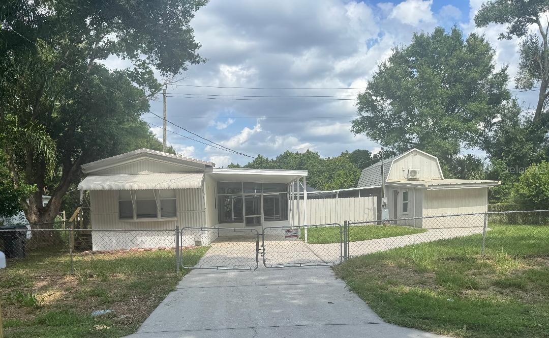 Photo of 212 KAYLOR DRIVE AUBURNDALE FL 33823