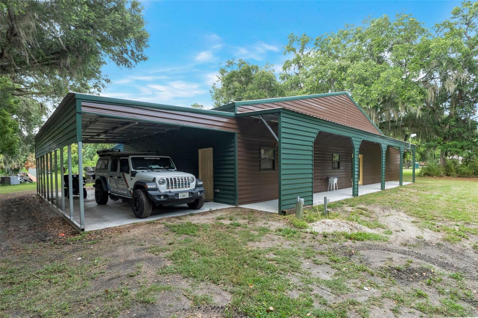 Photo of 2102 OLD POLK CITY ROAD LAKELAND FL 33809