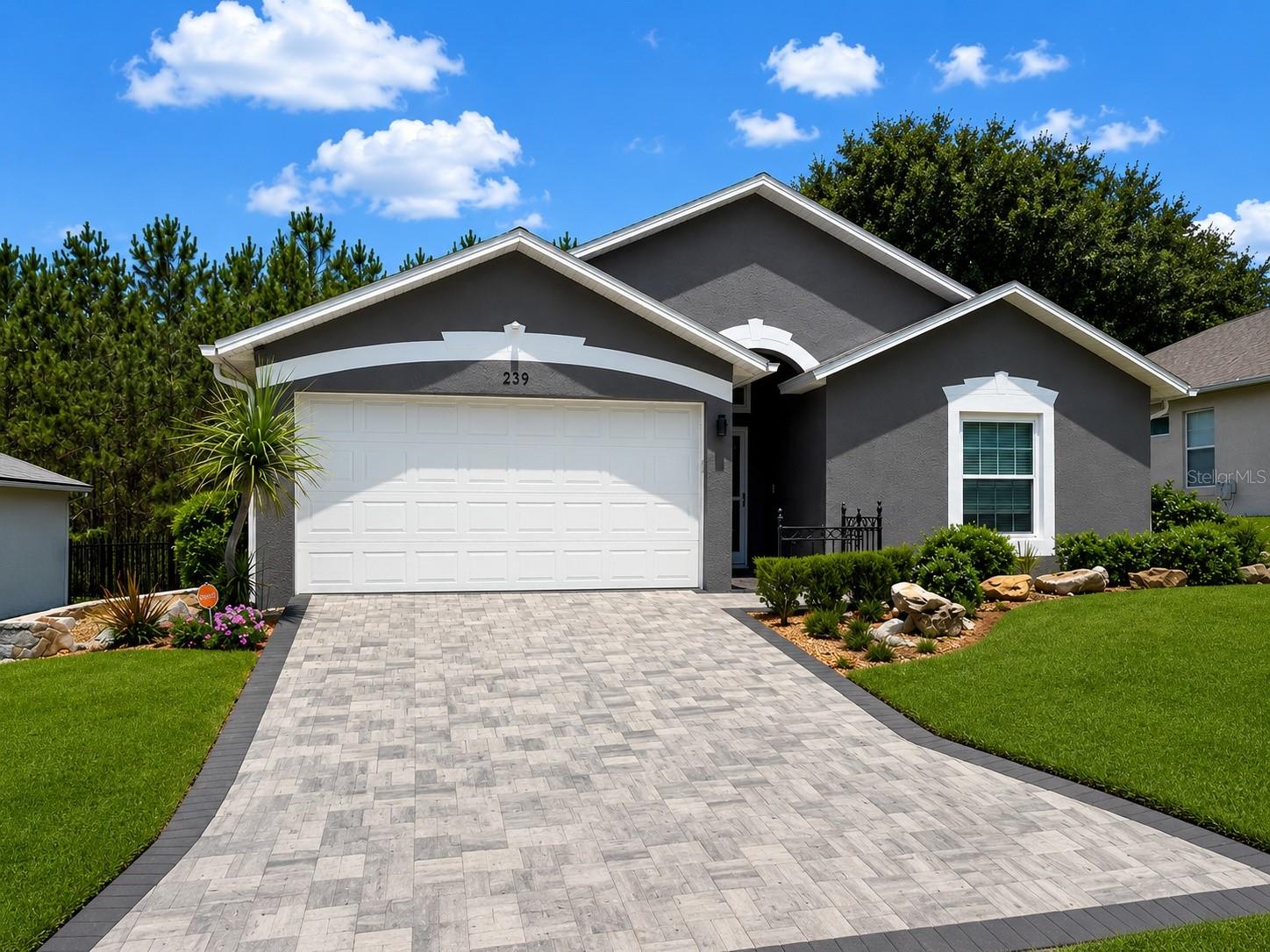 Photo of 239 CHINA BERRY CIRCLE DAVENPORT FL 33837