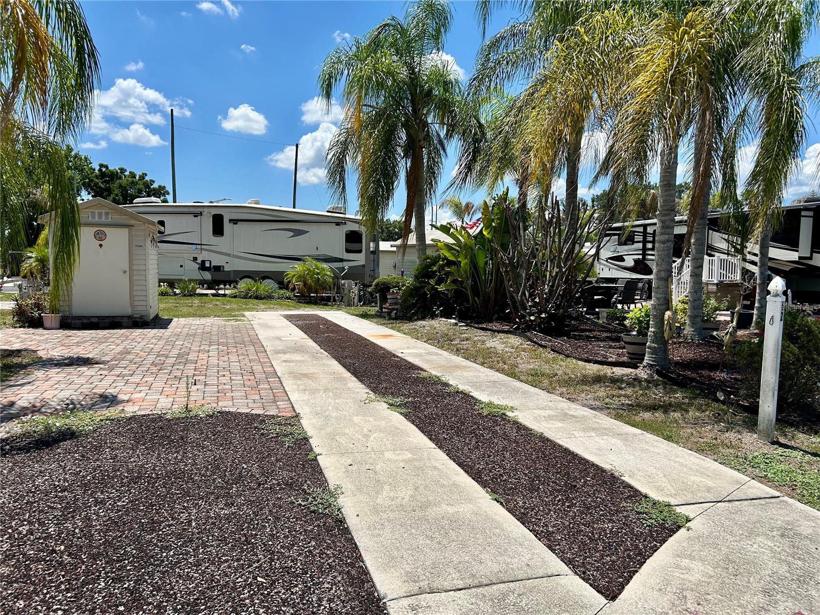 Photo of 2928 BIRDIE DRIVE BOWLING GREEN FL 33834