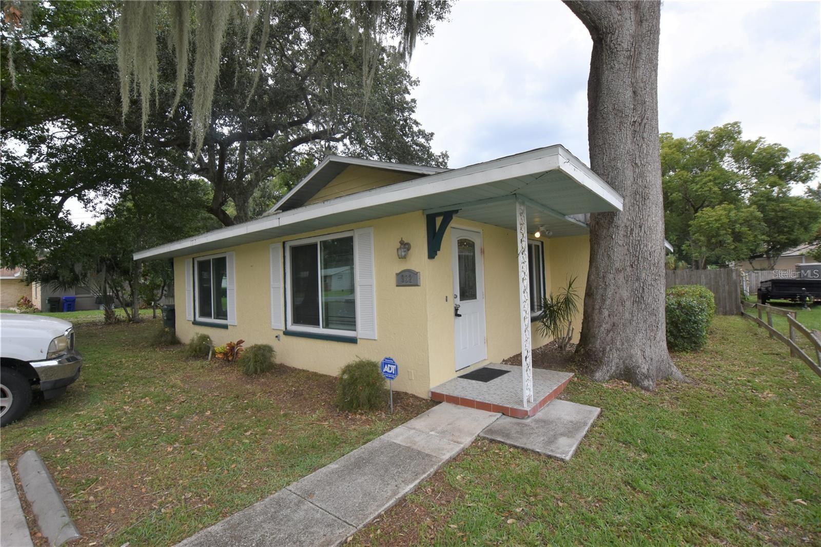 Photo of 928 E VALENCIA STREET LAKELAND FL 33805
