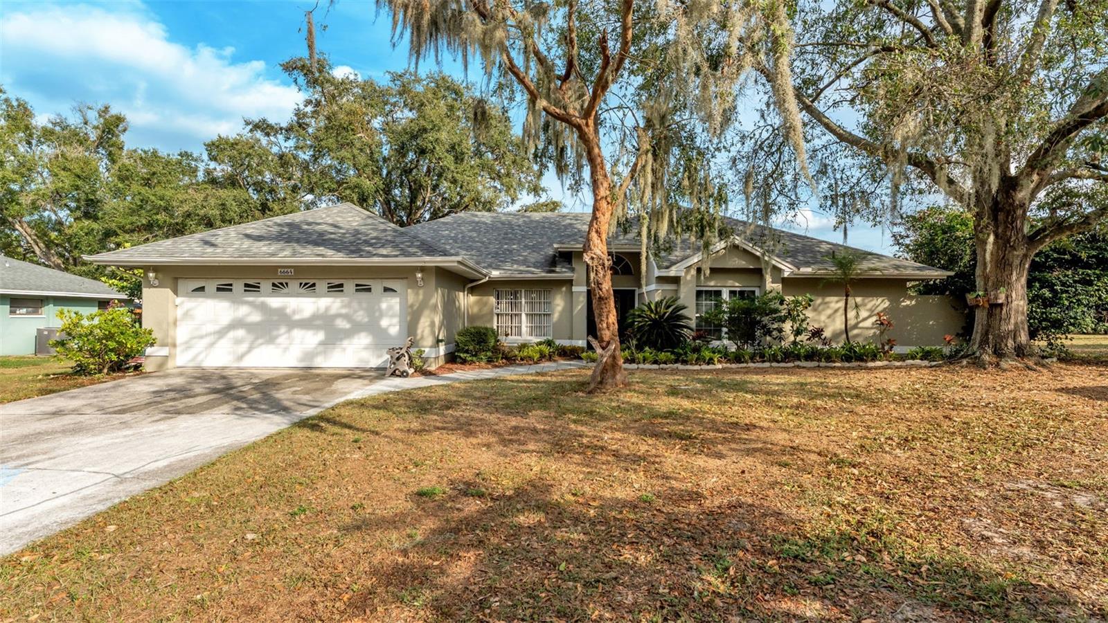 Photo of 6664 CHADRON COURT LAKELAND FL 33813