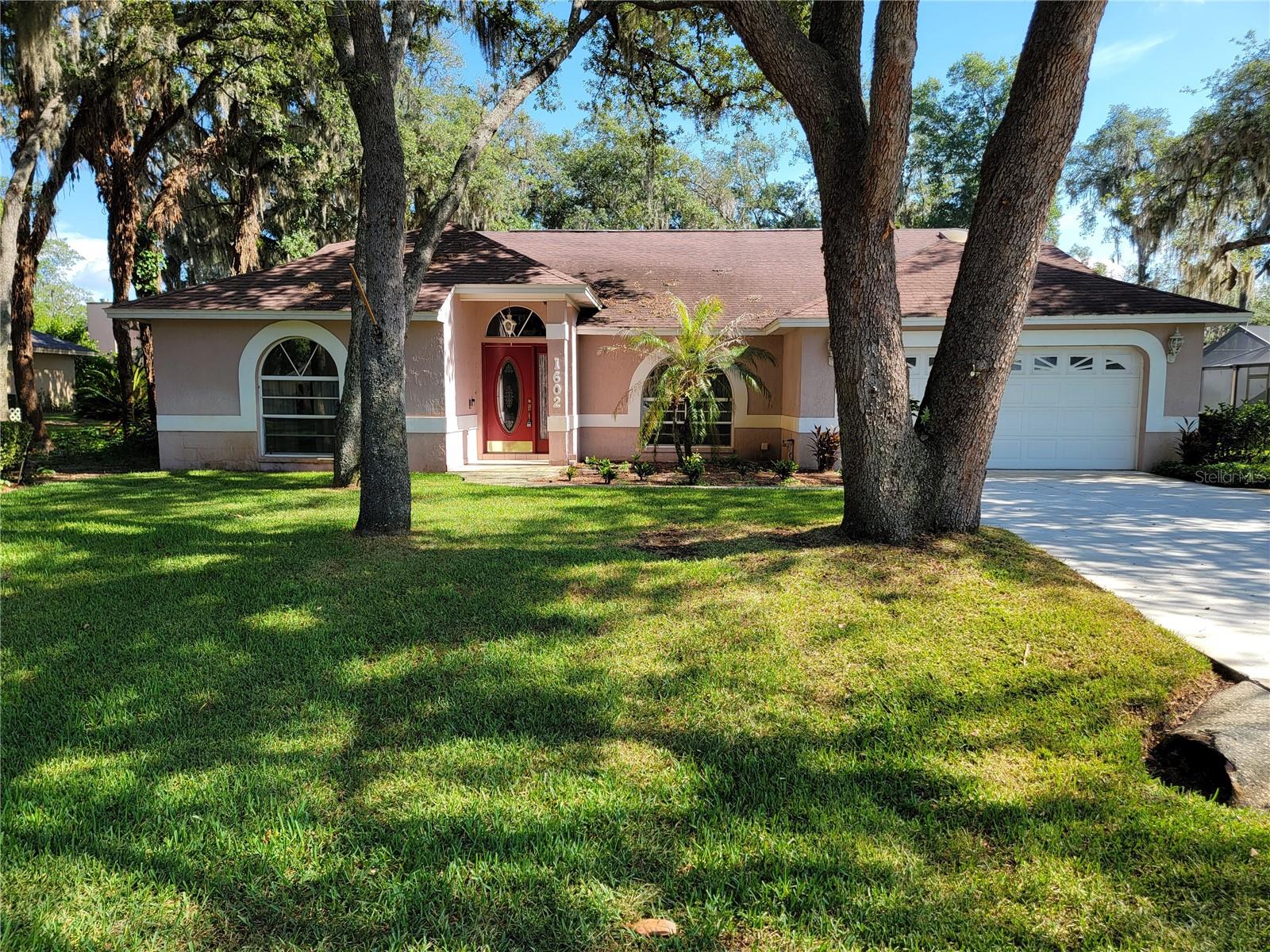 Photo of 1602 YEOMANS PATH LAKELAND FL 33809