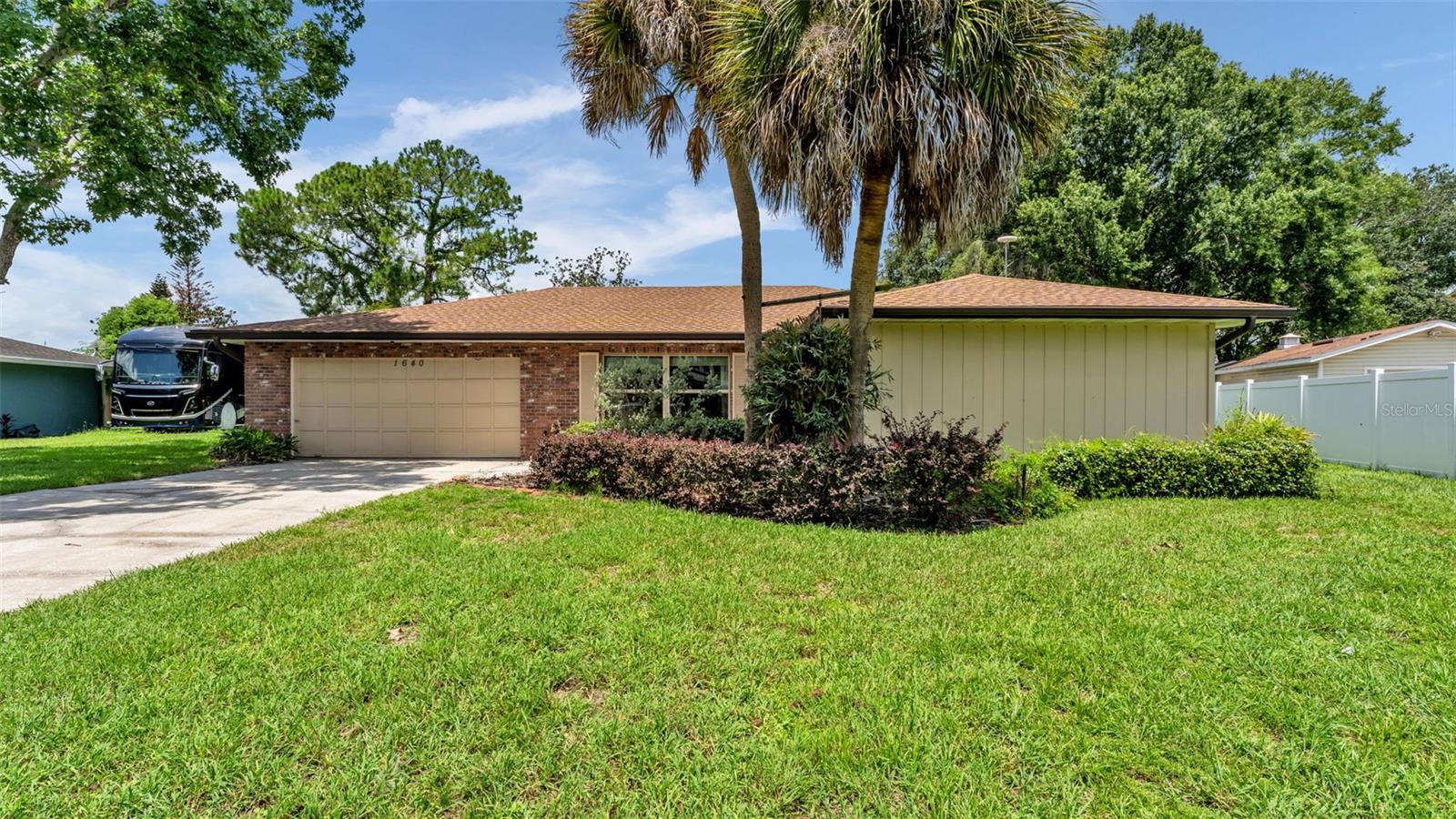 Photo of 1640 BAYOU CIRCLE LAKELAND FL 33803