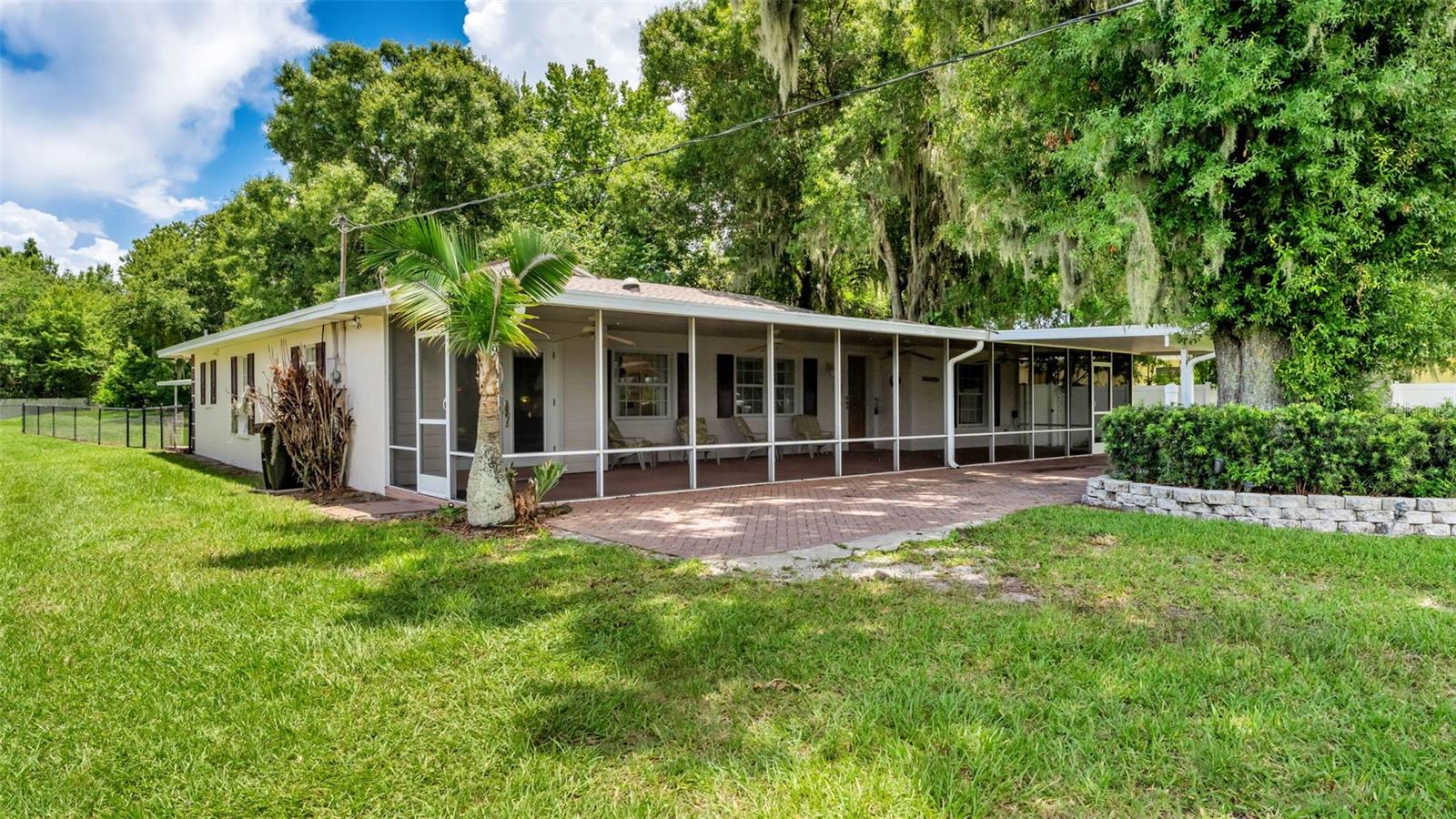Photo of 913 E LAKE PARKER DRIVE LAKELAND FL 33801