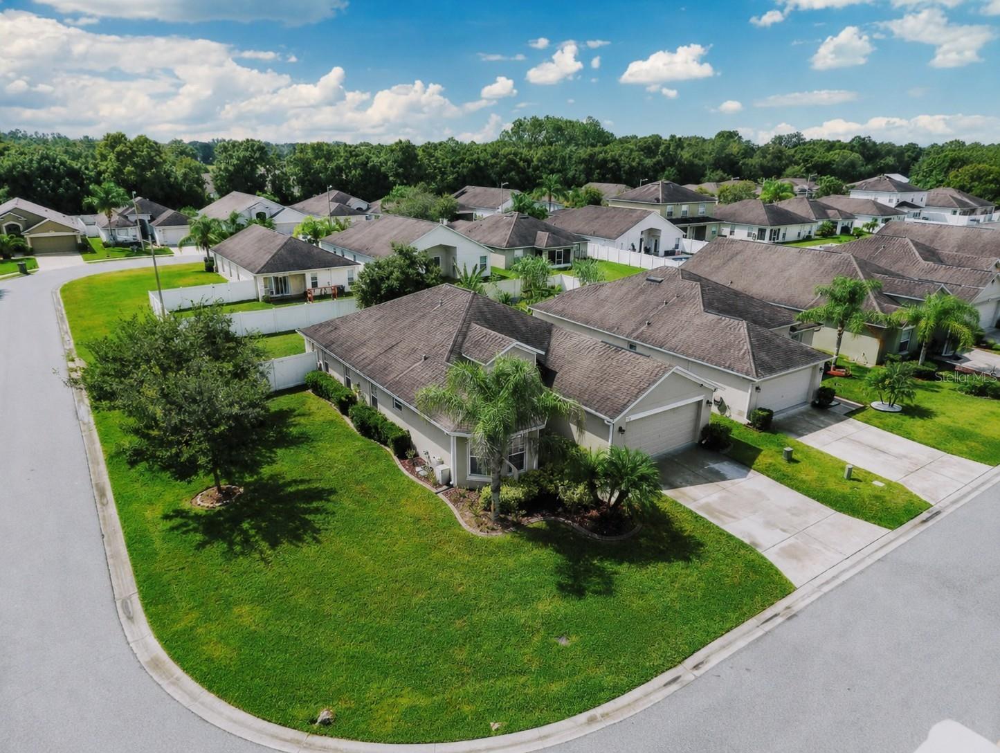 Photo of 7147 CEDARCREST BOULEVARD LAKELAND FL 33810