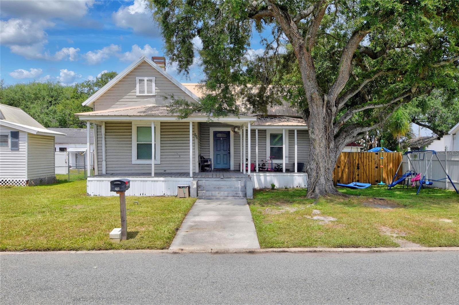 Photo of 204 NE 1ST AVENUE MULBERRY FL 33860