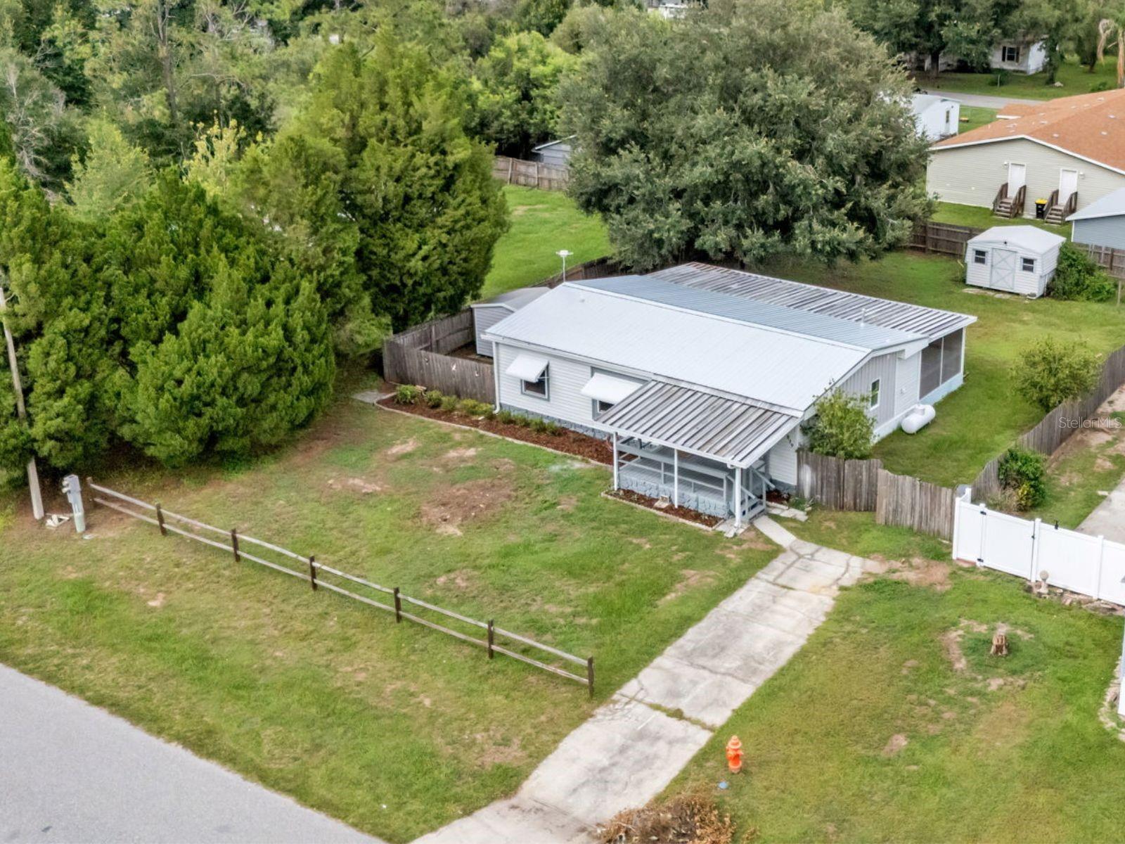 Photo of 5039 ROLLINGLEN LOOP LAKELAND FL 33810