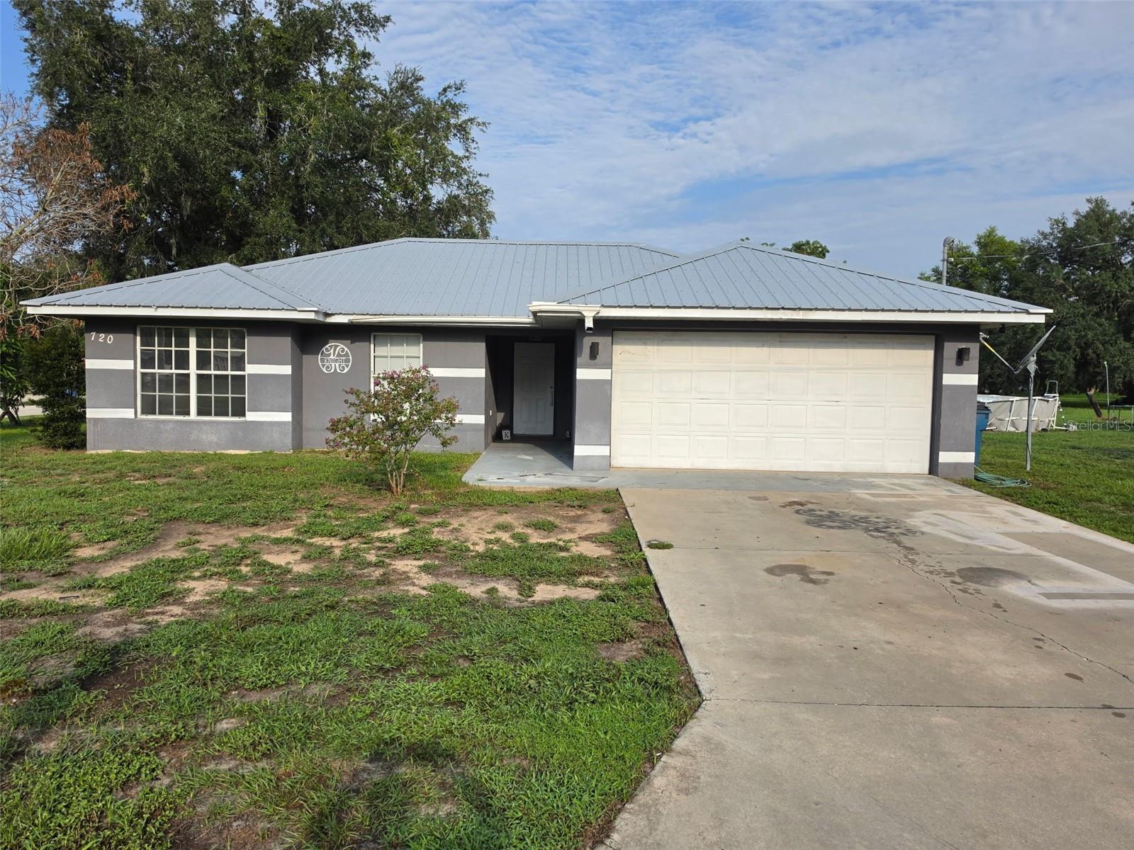 Photo of 720 SE PINE AVENUE FORT MEADE FL 33841