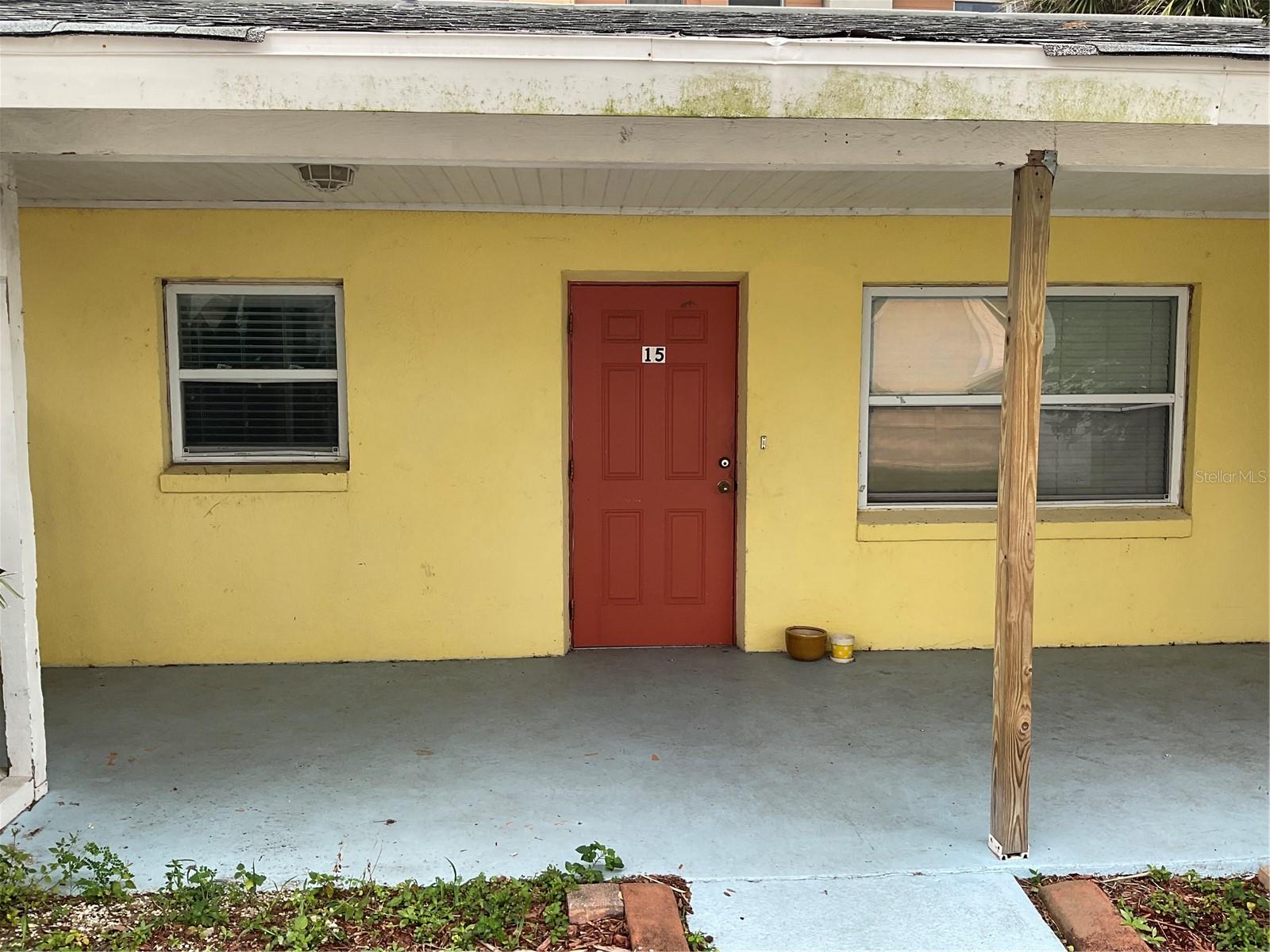 Photo of 2121 LAKEVIEW DRIVE SEBRING FL 33870