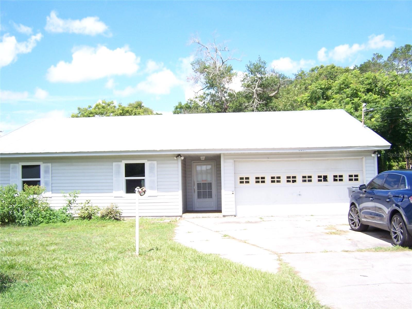 Photo of 6061 STRICKLAND AVENUE LAKELAND FL 33812