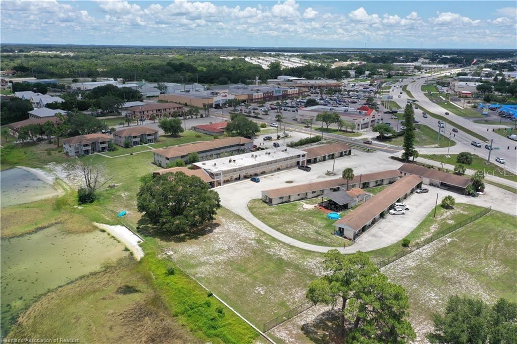 Photo of 1001 LAKEVIEW DRIVE SEBRING FL 33870