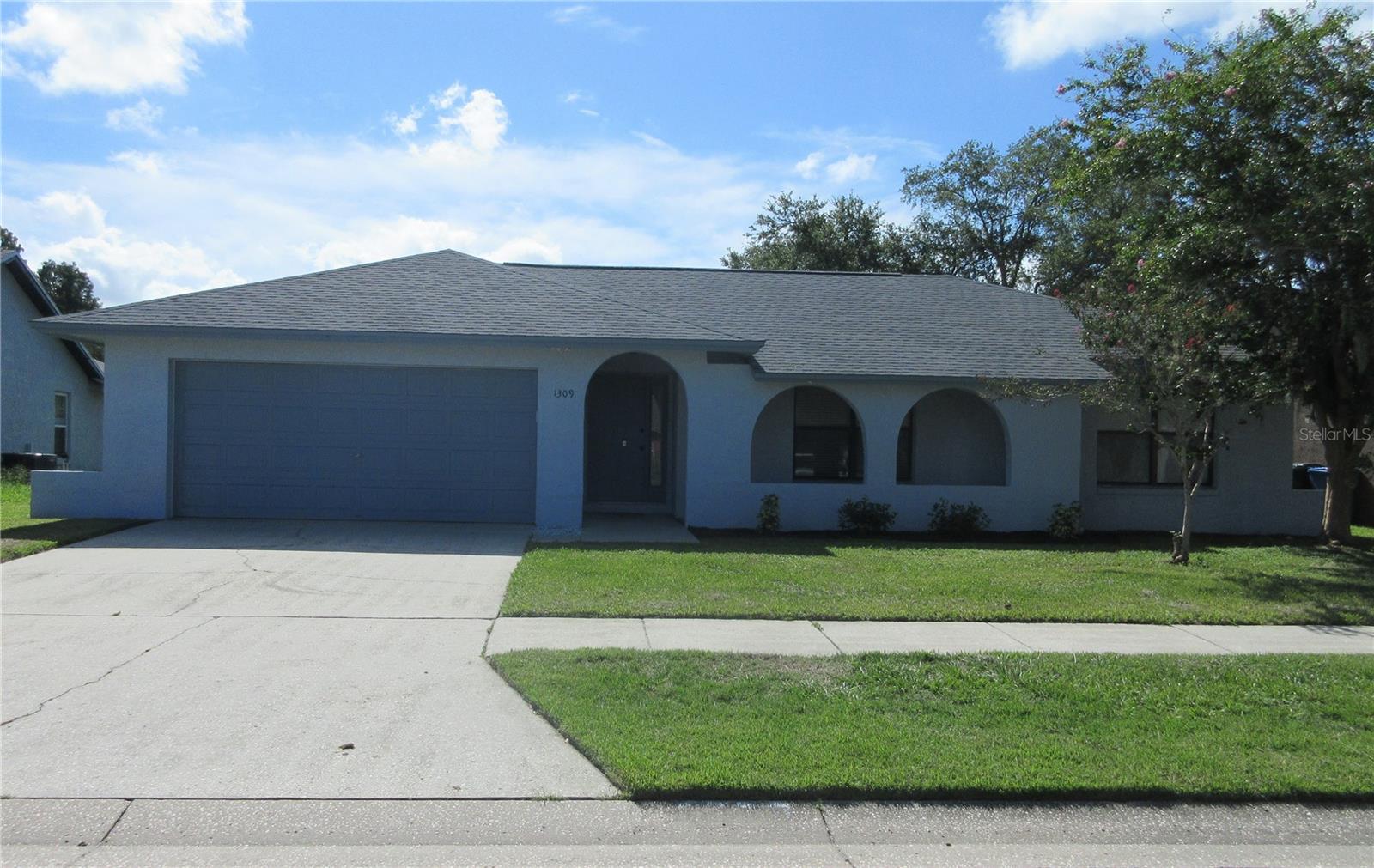 Photo of 1309 WINDJAMMER PLACE VALRICO FL 33594