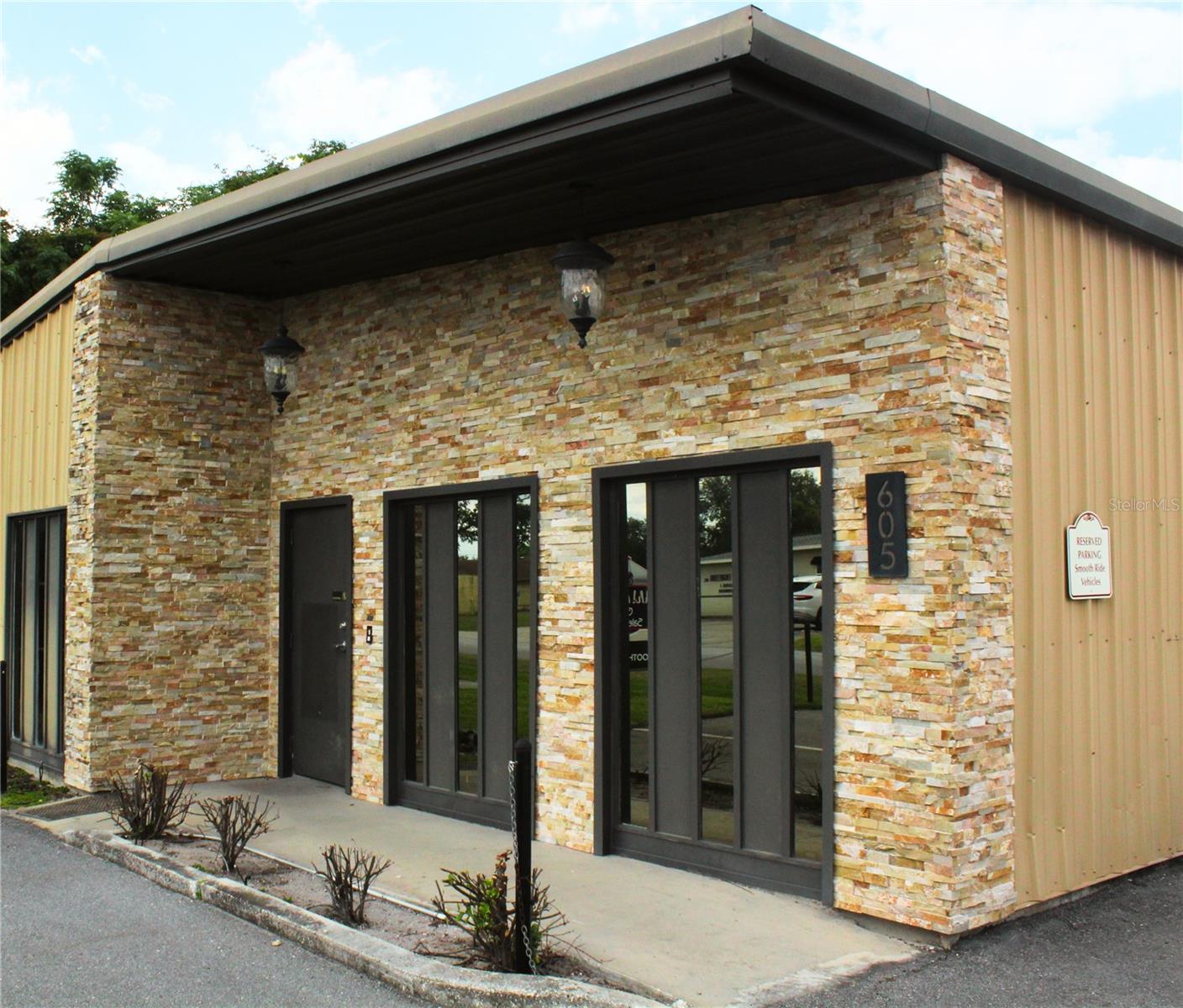 Photo of 605 W BRANNEN ROAD LAKELAND FL 33813