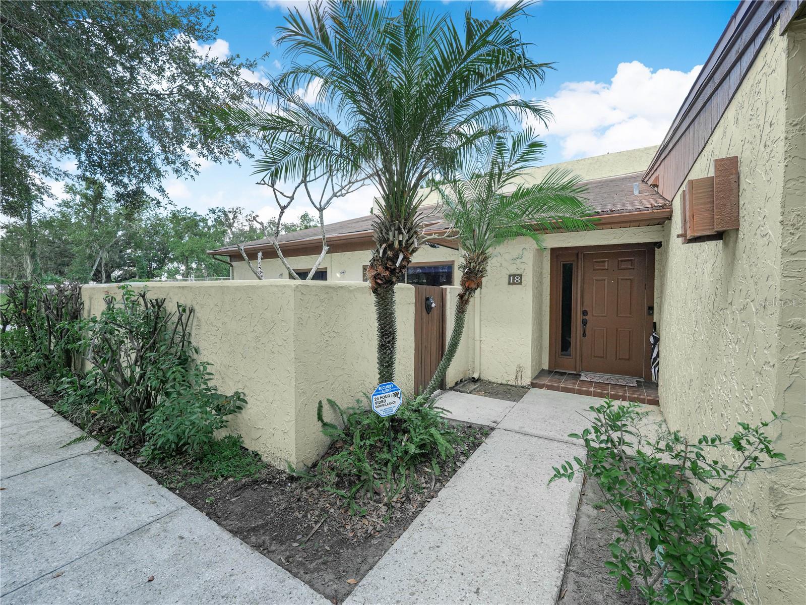 Photo of 1880 N CRYSTAL LAKE DRIVE #18 LAKELAND FL 33801