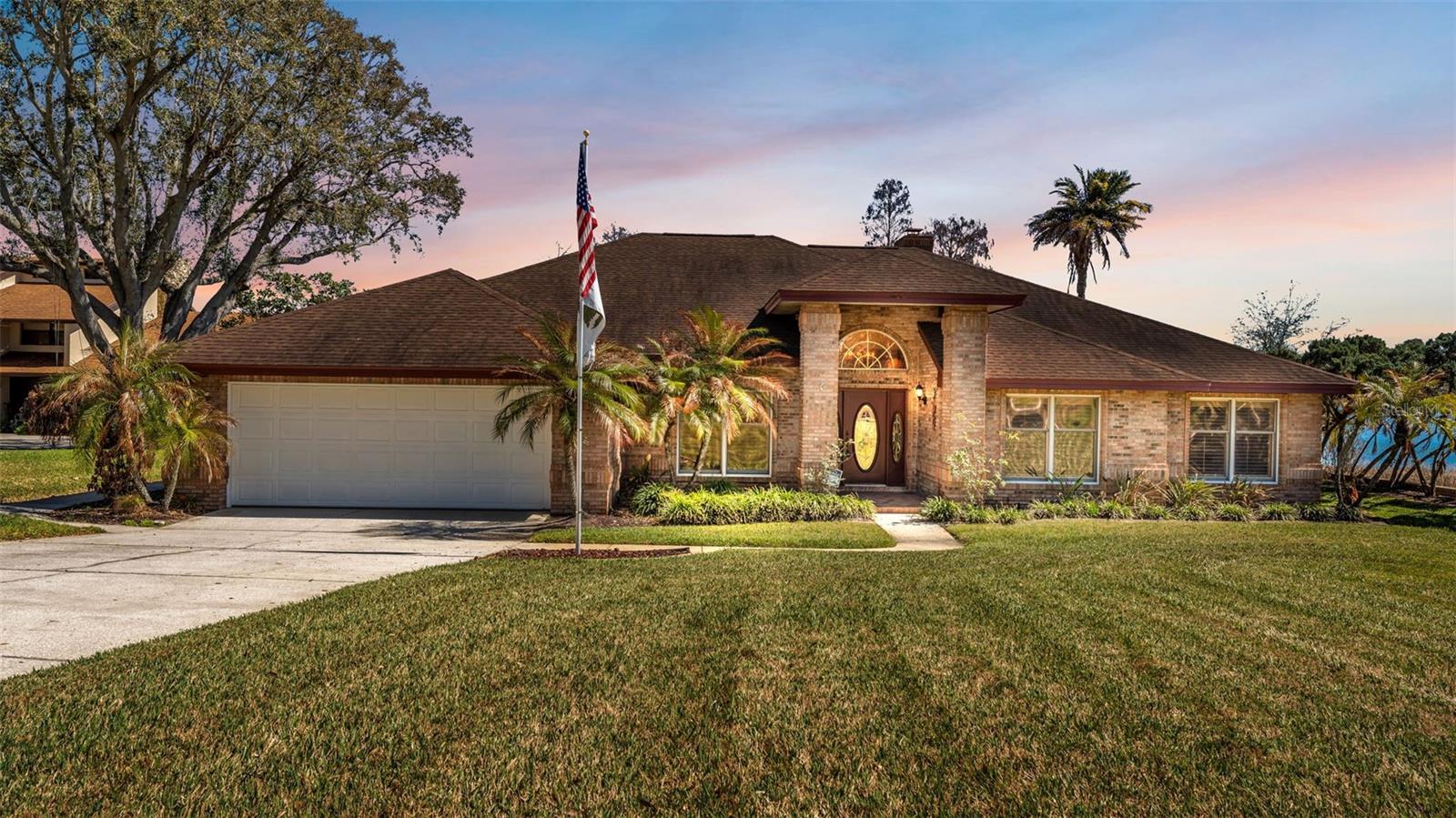 Photo of 122 W JULIANA WAY AUBURNDALE FL 33823