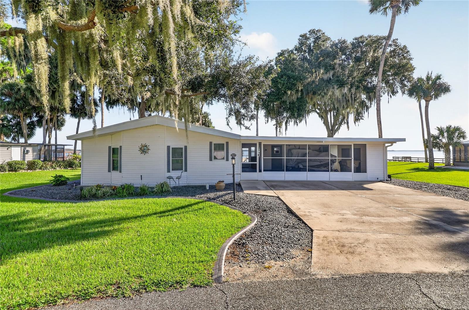 Photo of 38310 LANGLOIS PLACE LEESBURG FL 34788