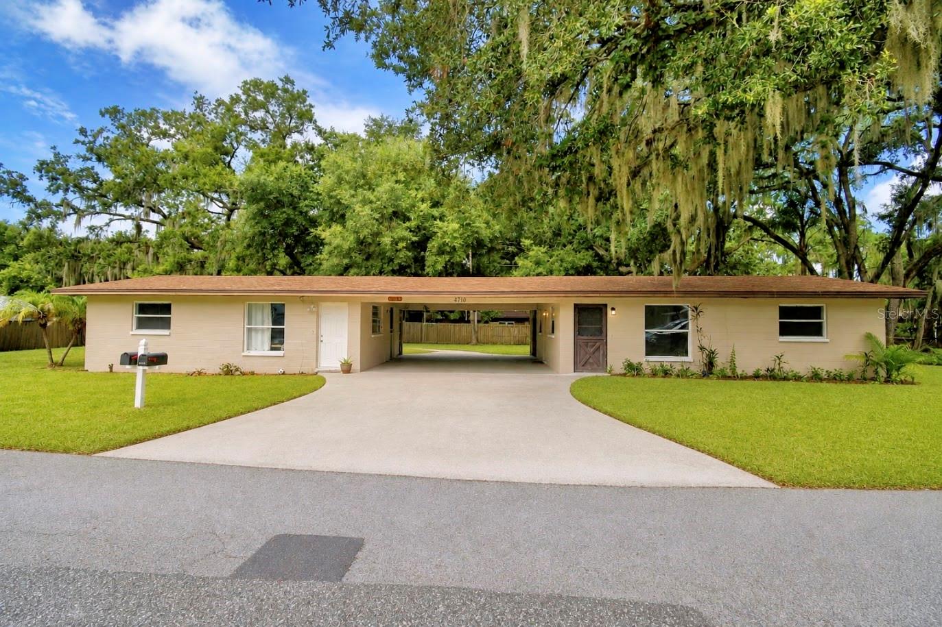Photo of 4710 FERNERY LANE LAKELAND FL 33809