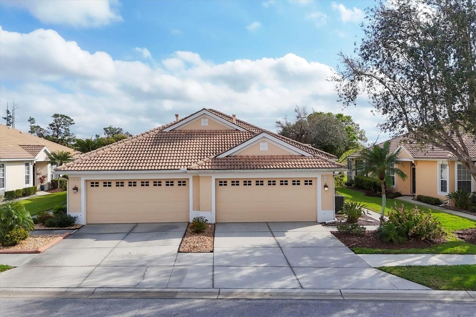 Photo of 4301 WHISPERING OAKS DRIVE NORTH PORT FL 34287