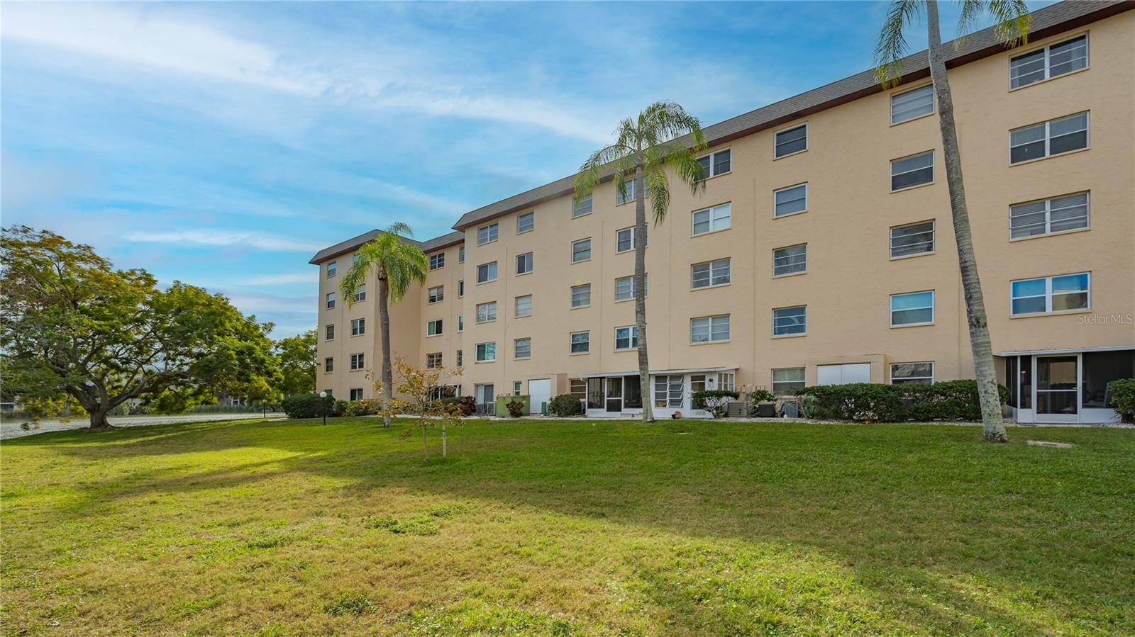 Photo of 3845 LAKE BAYSHORE DRIVE #F103 BRADENTON FL 34205