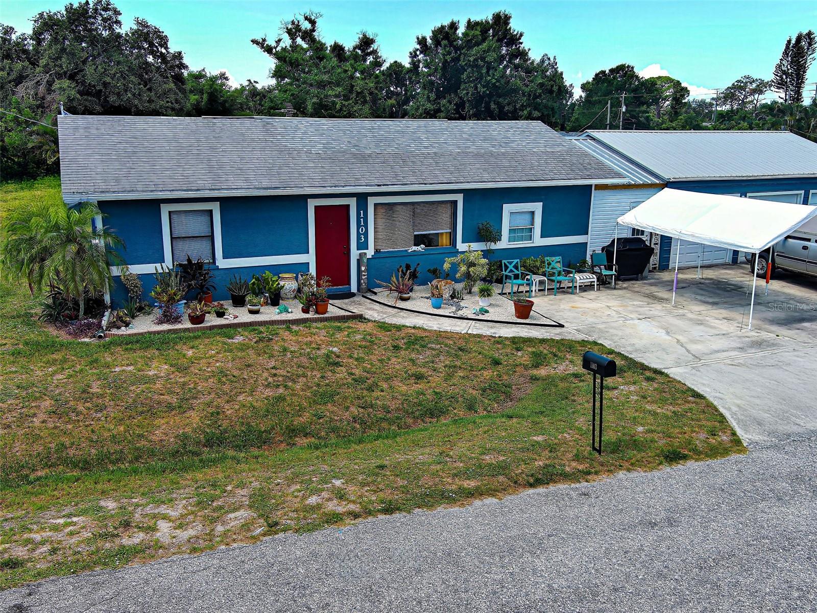 Photo of 1103 LUCILLE AVENUE NOKOMIS FL 34275