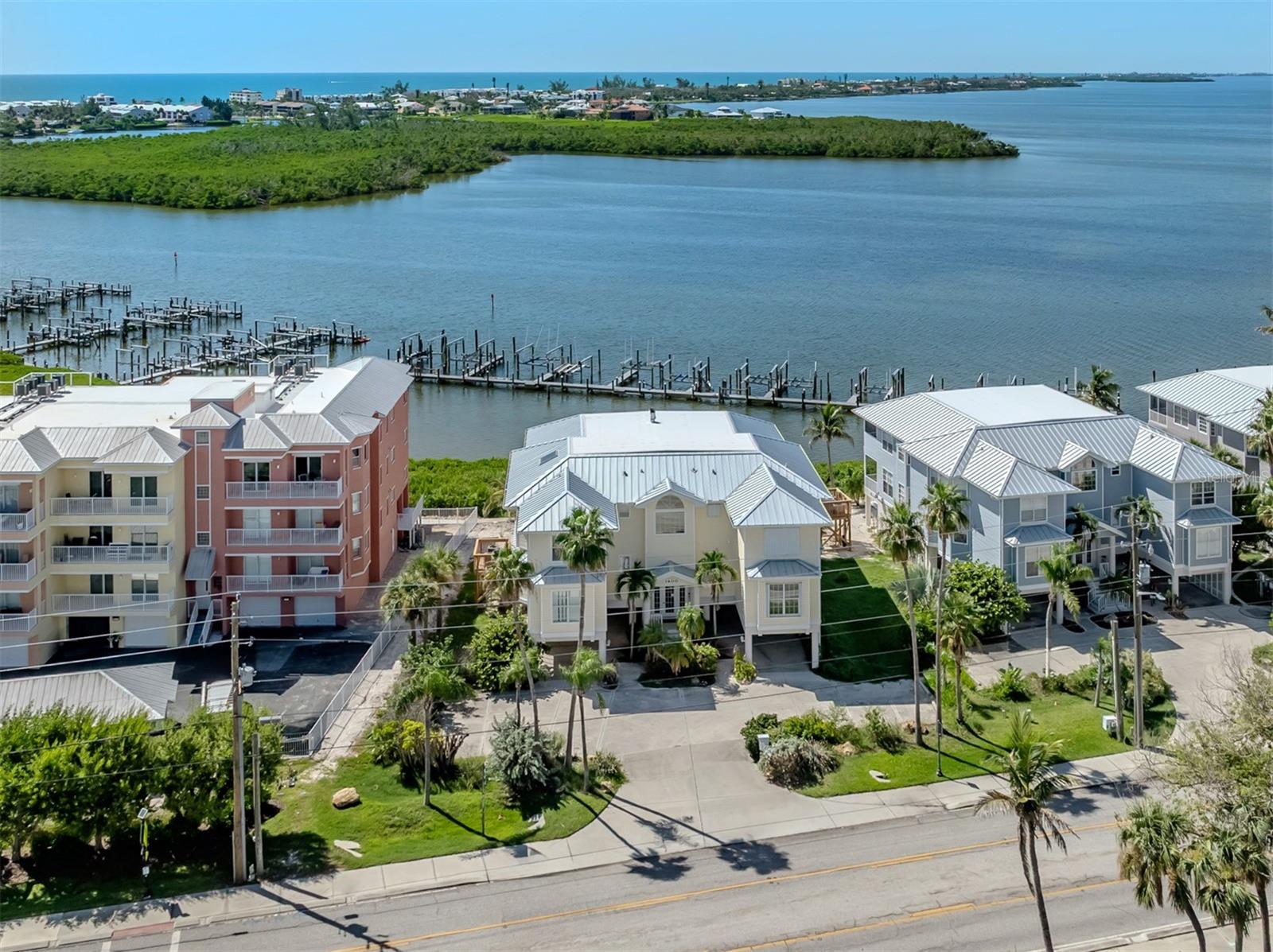 Photo of 1400 BEACH ROAD #3 ENGLEWOOD FL 34223