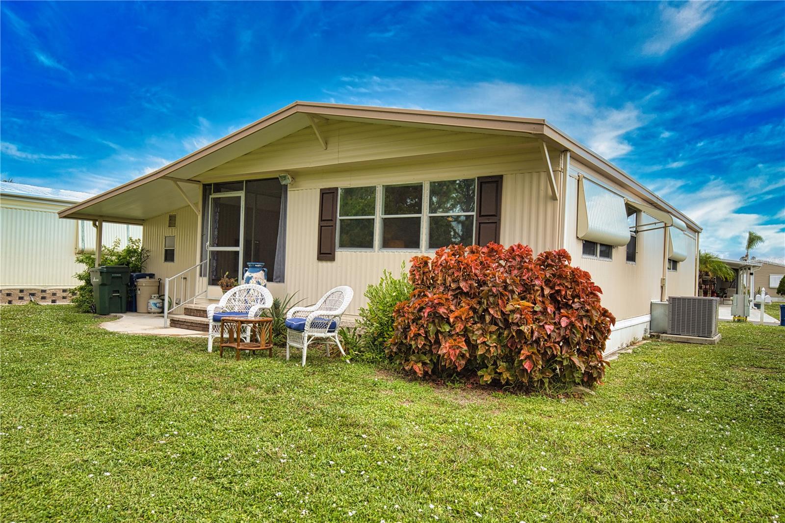 Photo of 236 N FIJI CIRCLE ENGLEWOOD FL 34223