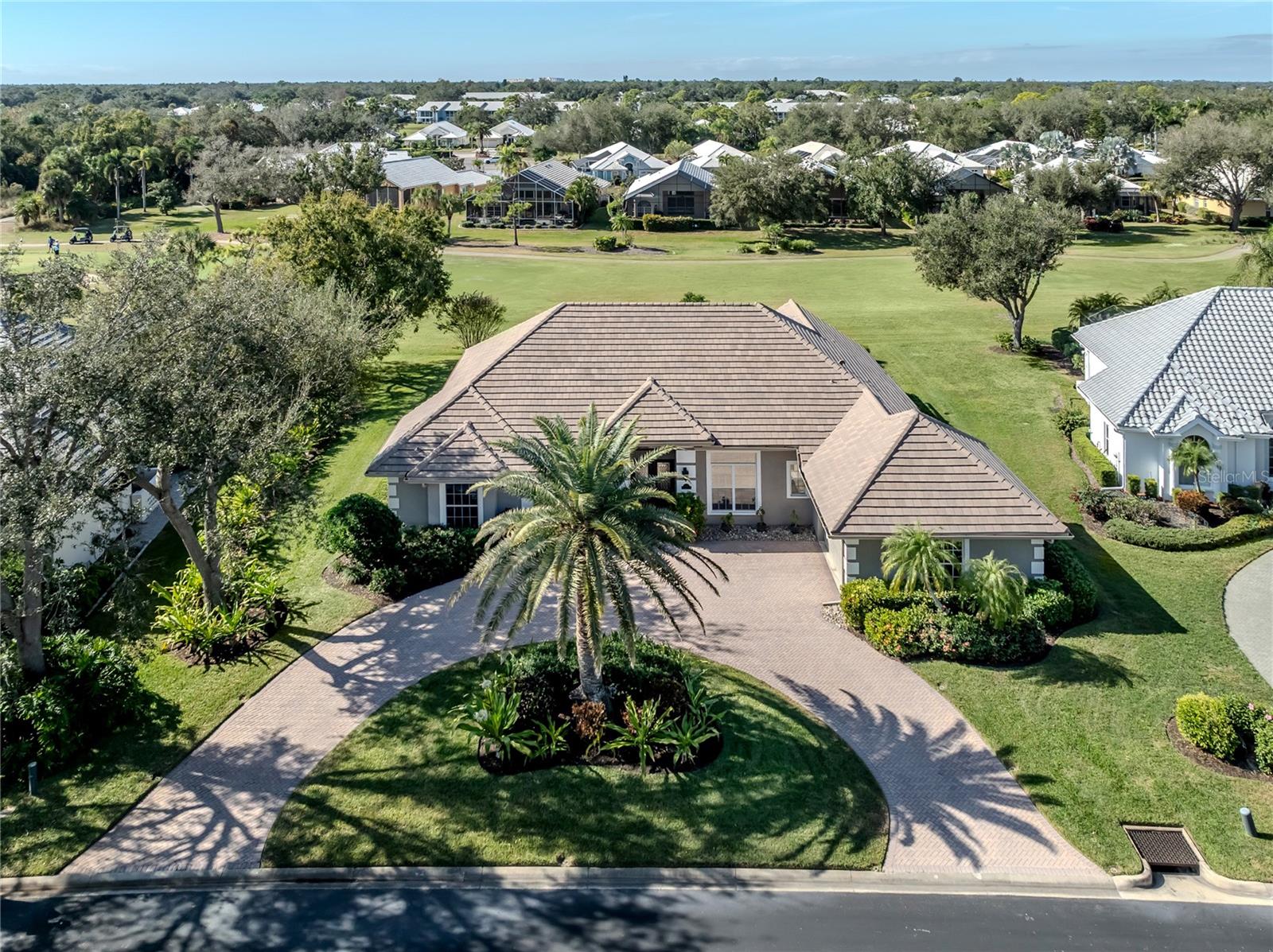 Photo of 406 TRENWICK LANE VENICE FL 34293