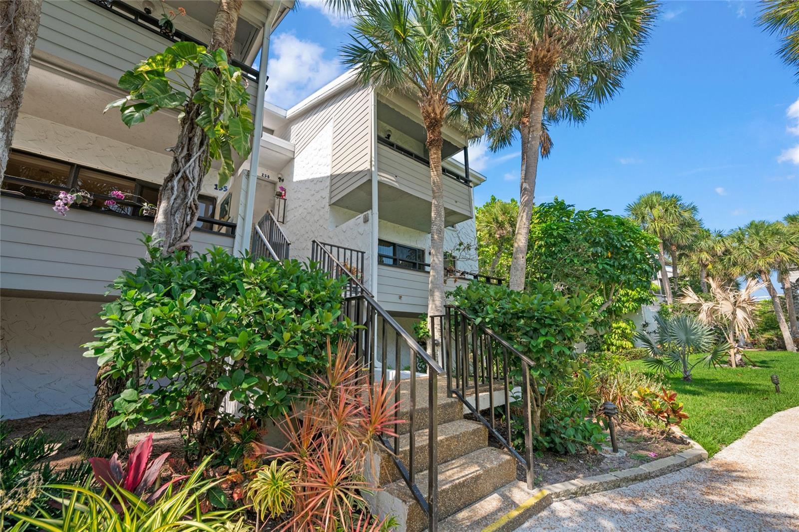 Photo of 1555 TARPON CENTER DRIVE #156 VENICE FL 34285