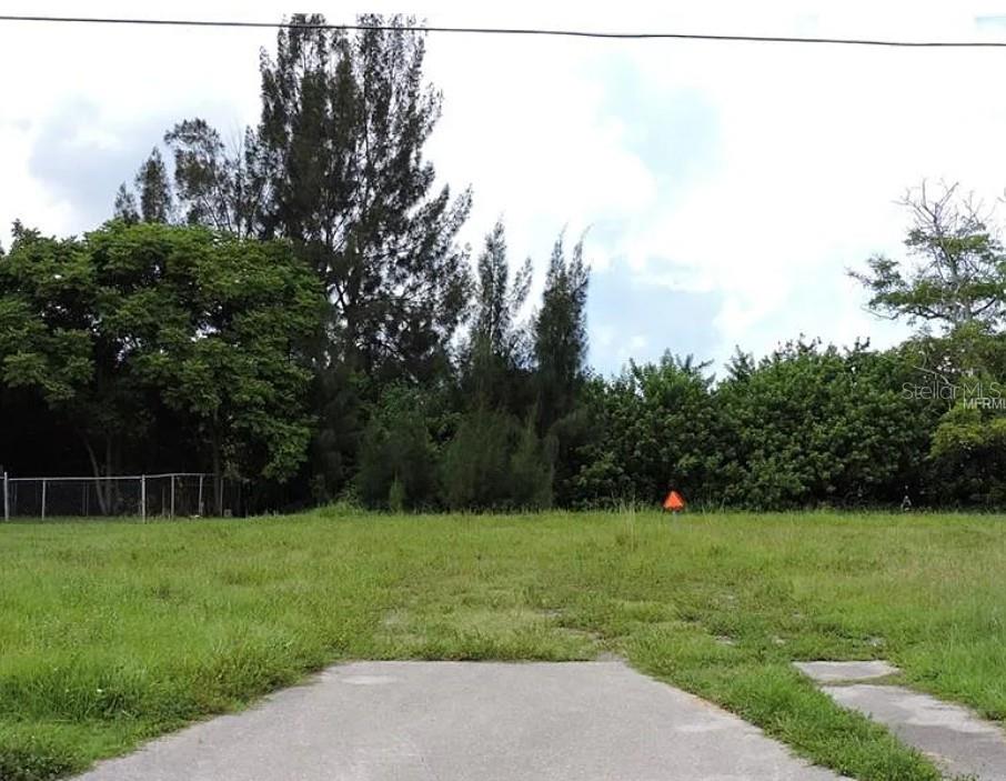 Photo of 189 POINSETTIA CIRCLE PORT CHARLOTTE FL 33952