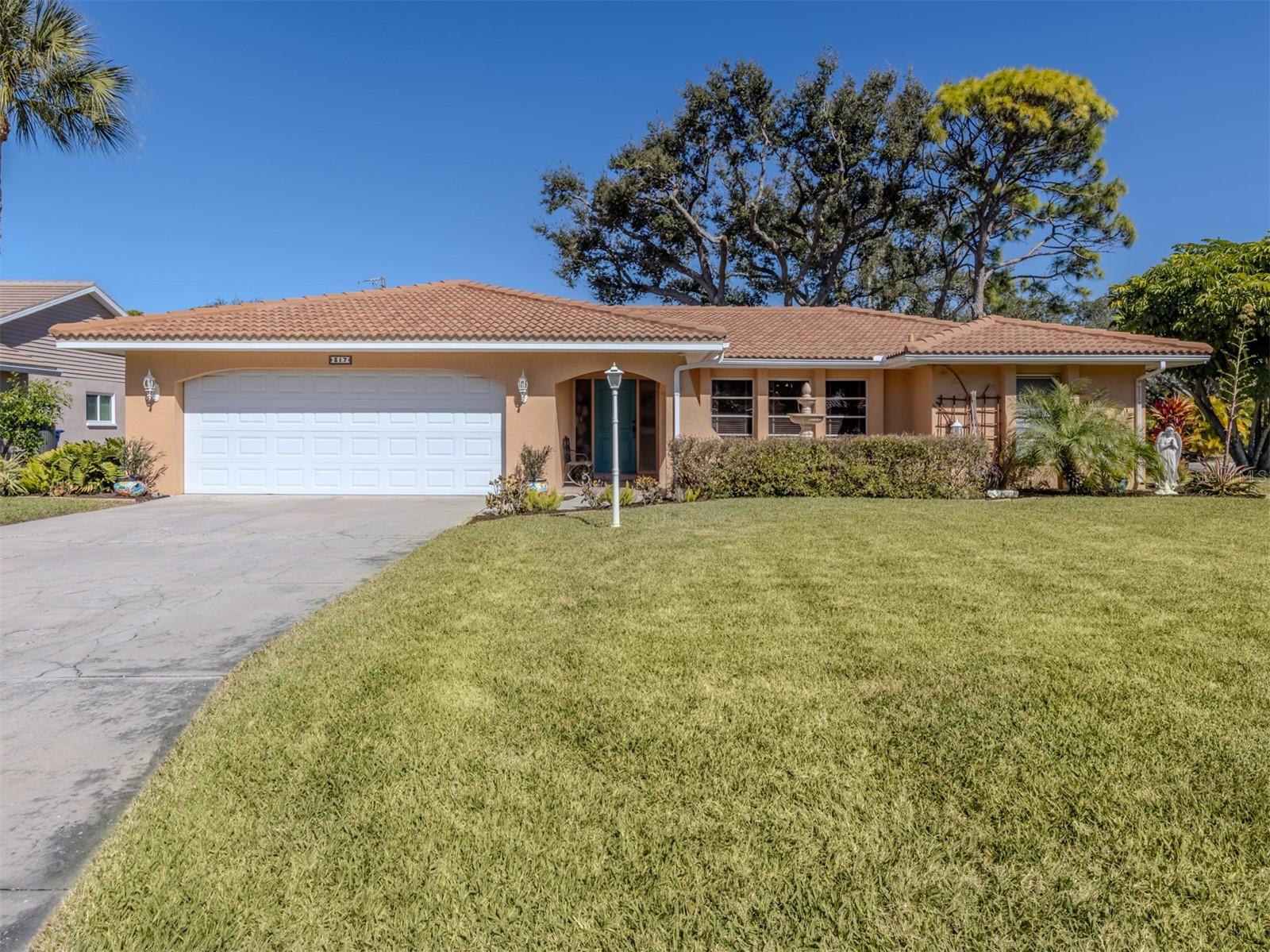 Photo of 317 MONET DRIVE NOKOMIS FL 34275
