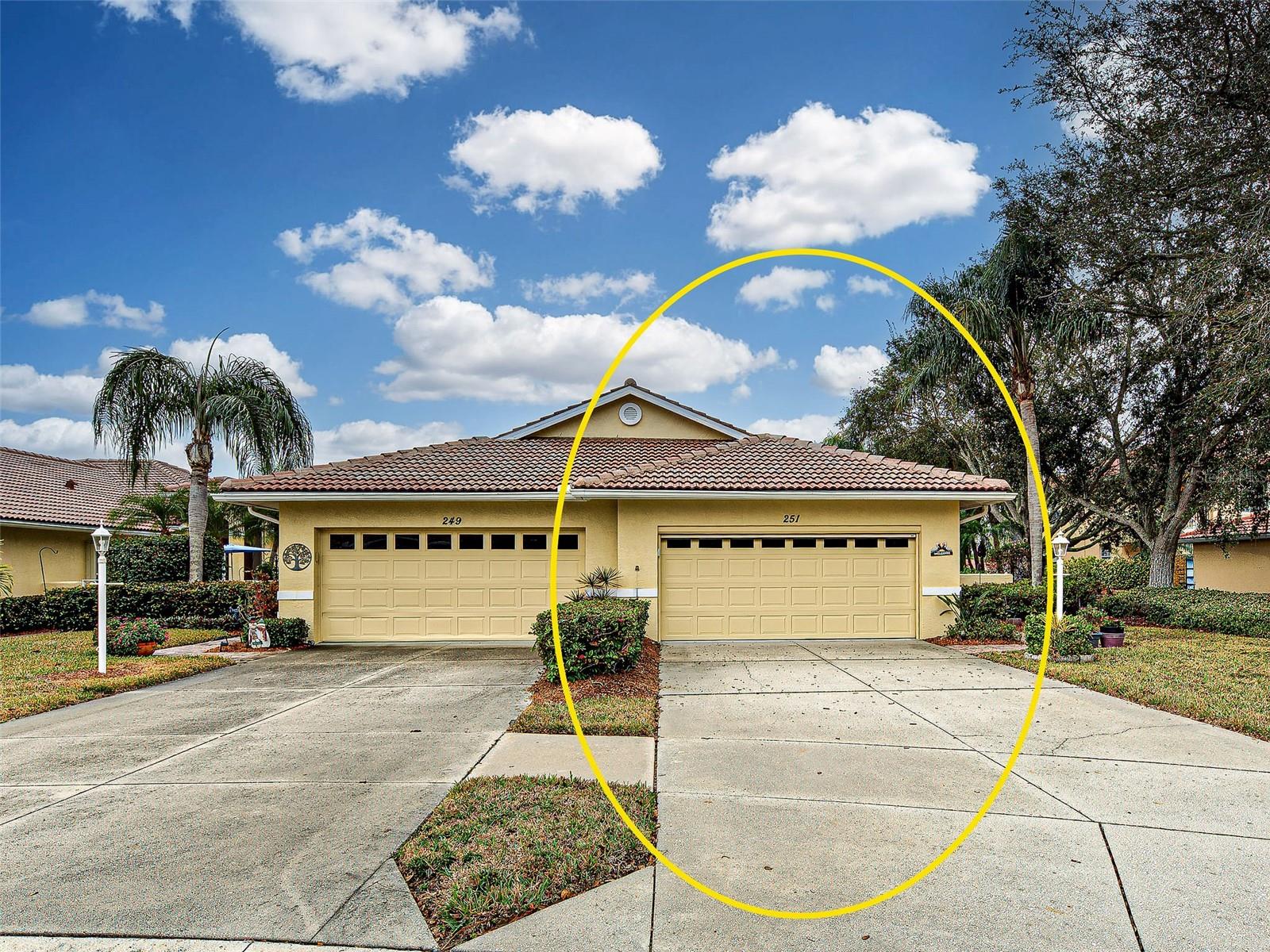 Photo of 251 VISTA DEL LAGO WAY VENICE FL 34292