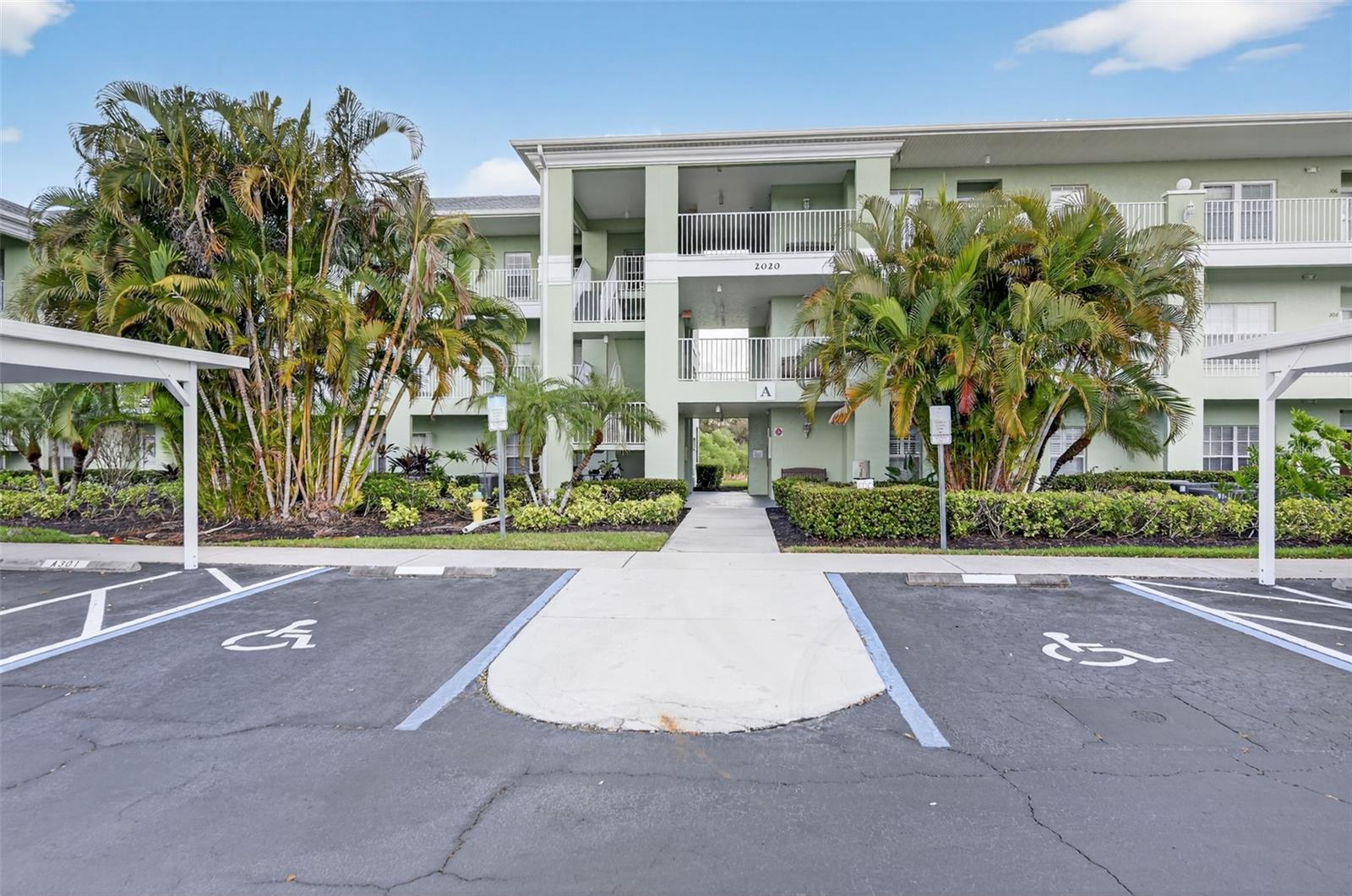 Photo of 2020 WILLOW HAMMOCK CIRCLE #304 PUNTA GORDA FL 33983