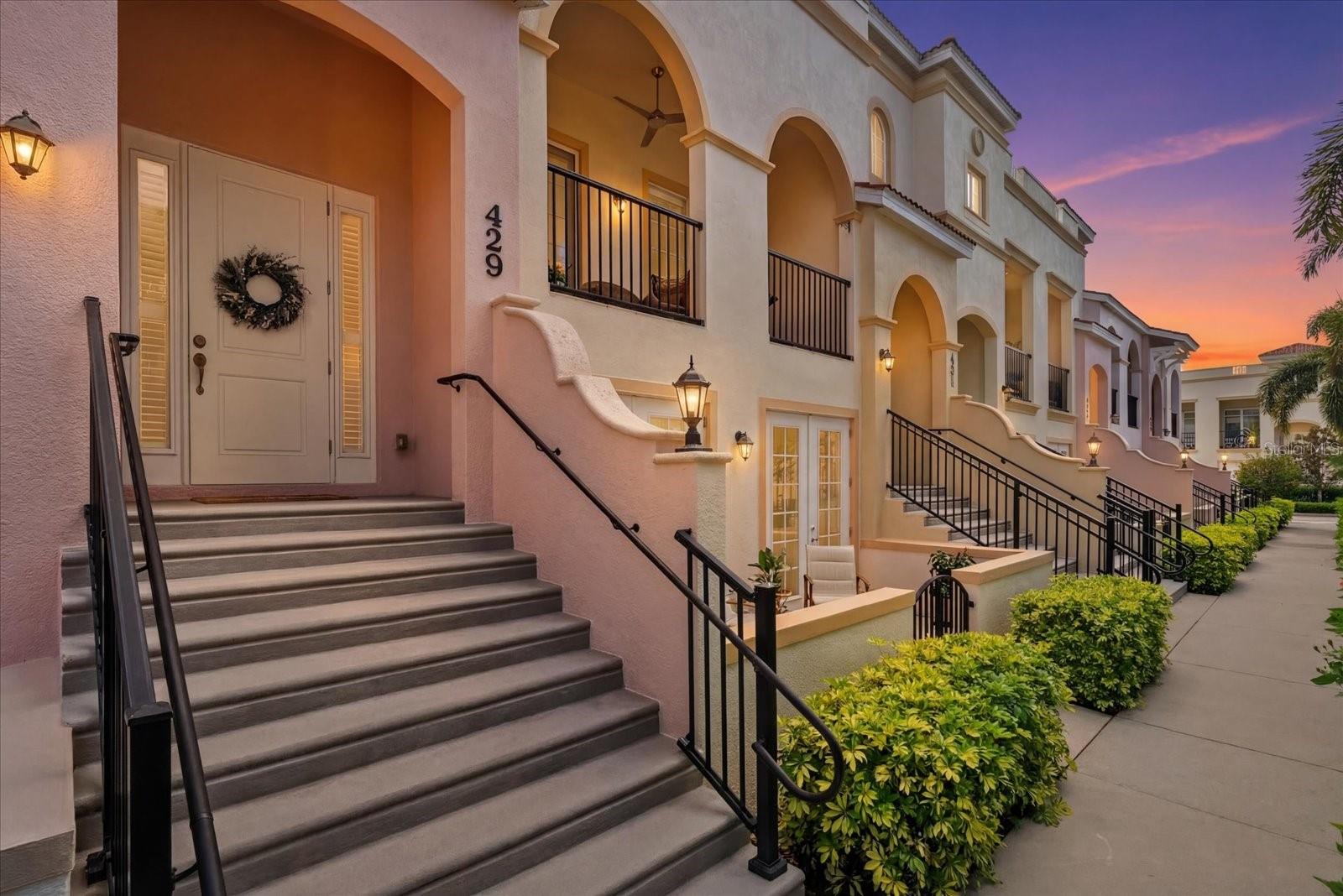 Photo of 429 NOKOMIS AVENUE VENICE FL 34285