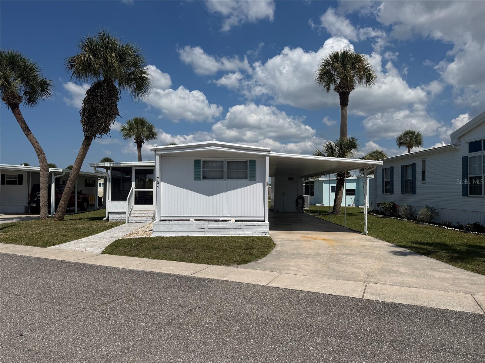 Photo of 731 CAMELLIA DRIVE VENICE FL 34293