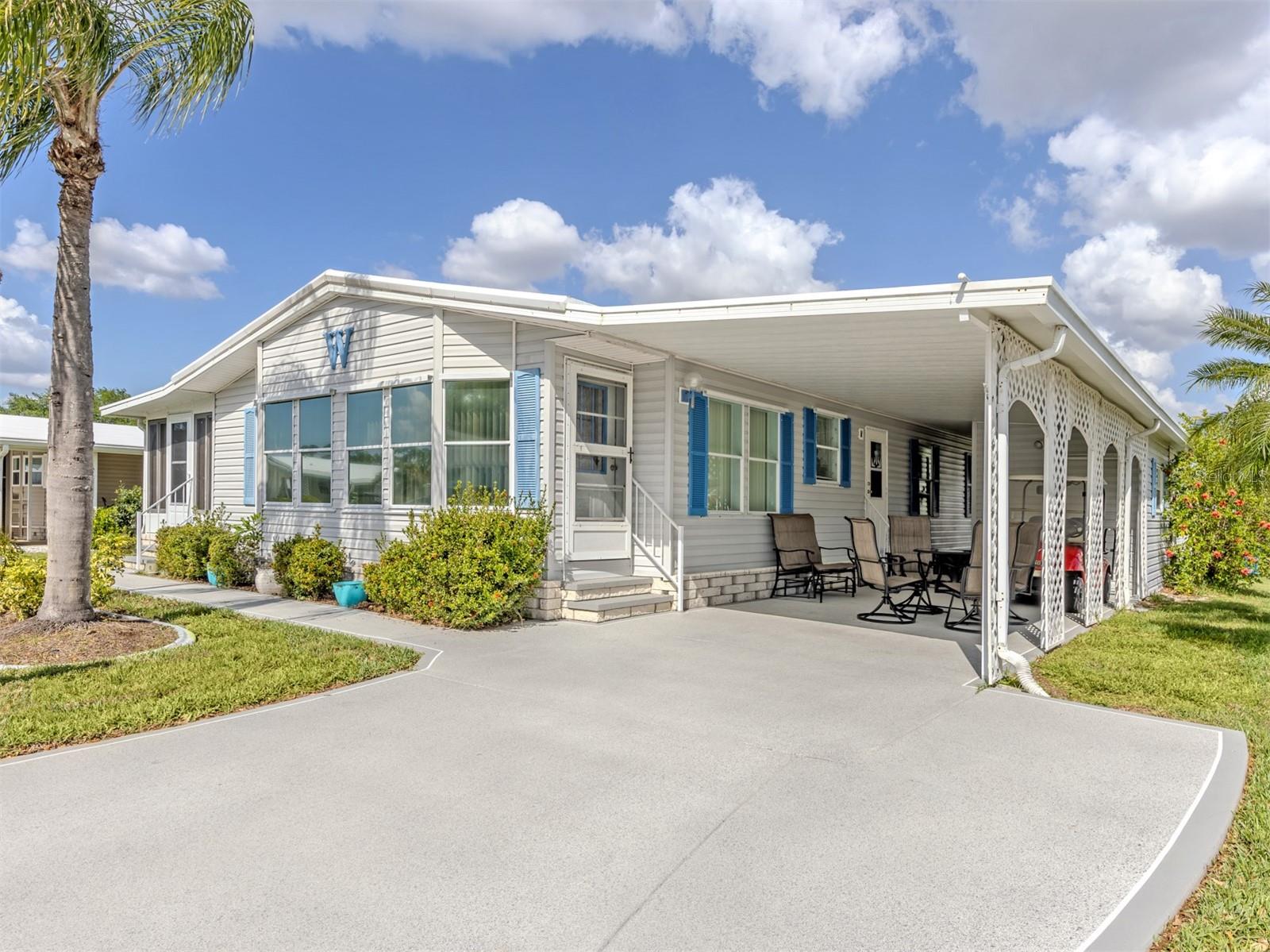Photo of 553 PORTSIDE DRIVE NORTH PORT FL 34287