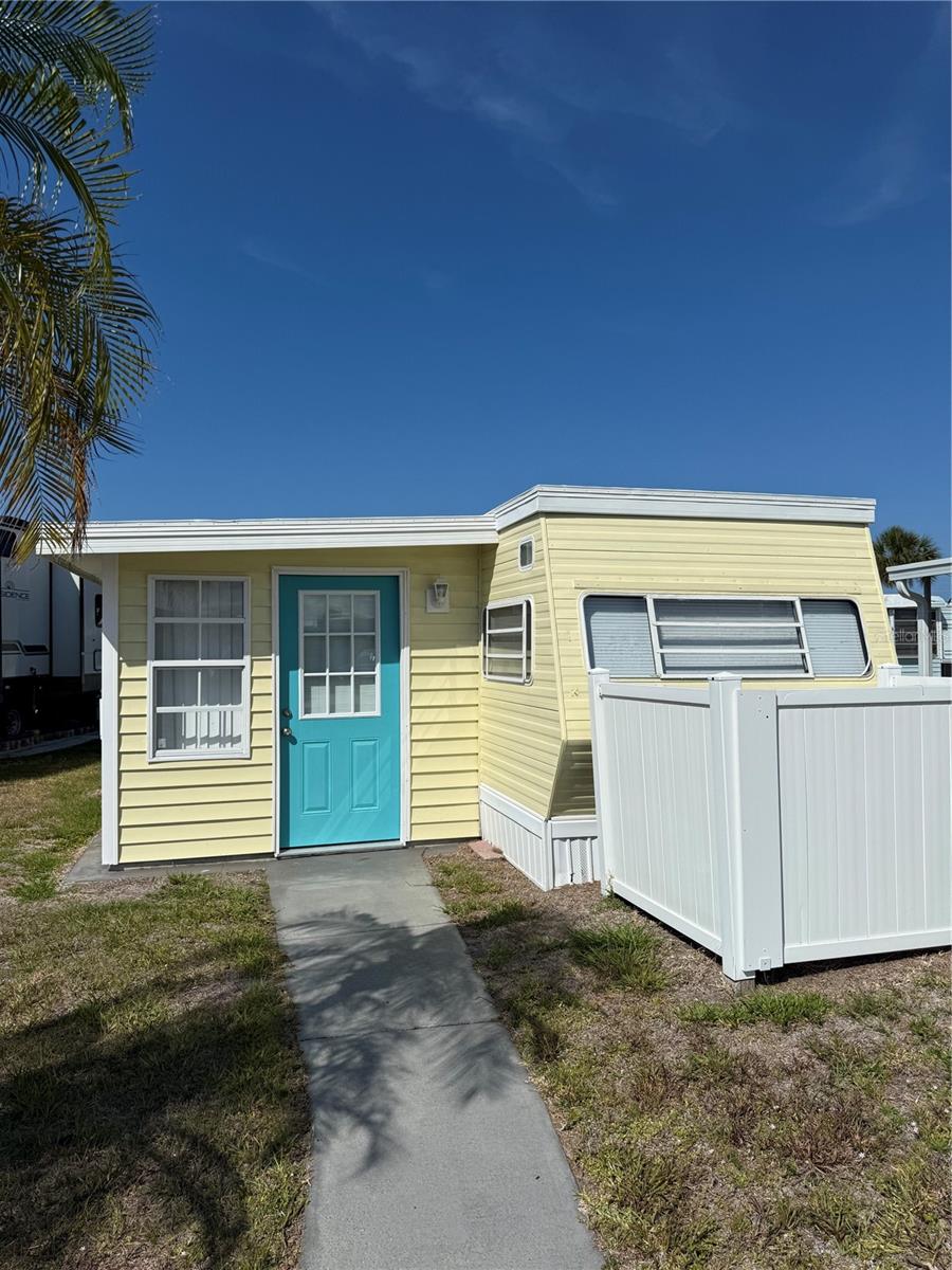 Photo of 1475 FLAMINGO DRIVE #117 ENGLEWOOD FL 34224