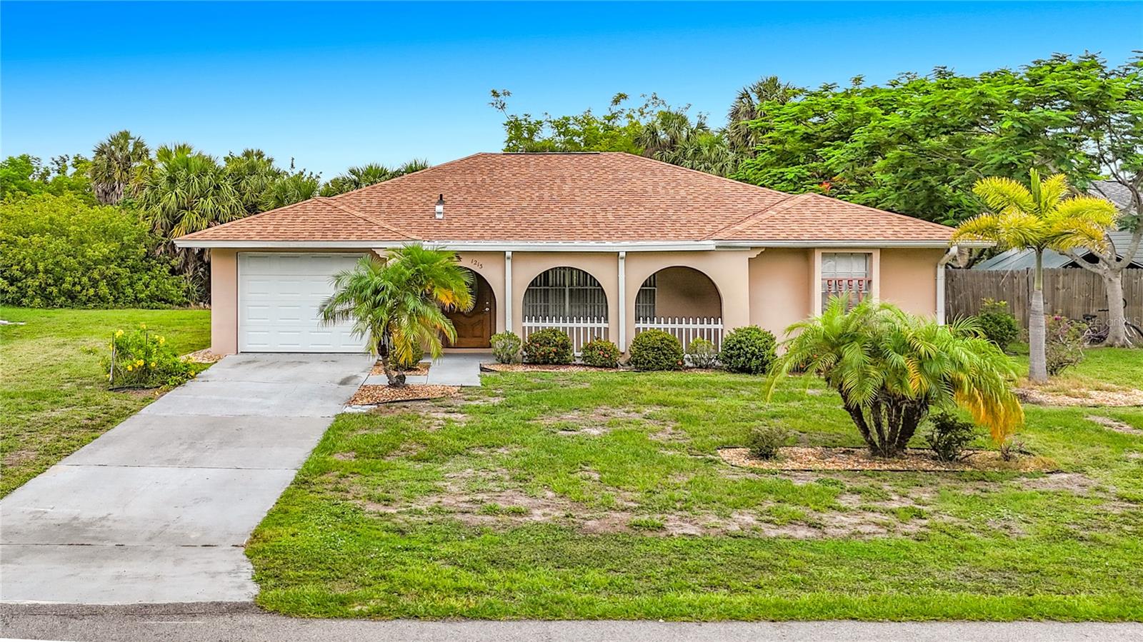 Photo of 1213 PRICE CIRCLE PORT CHARLOTTE FL 33948