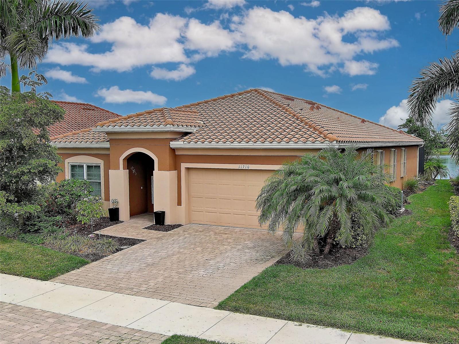 Photo of 11710 ALESSANDRO LANE VENICE FL 34293