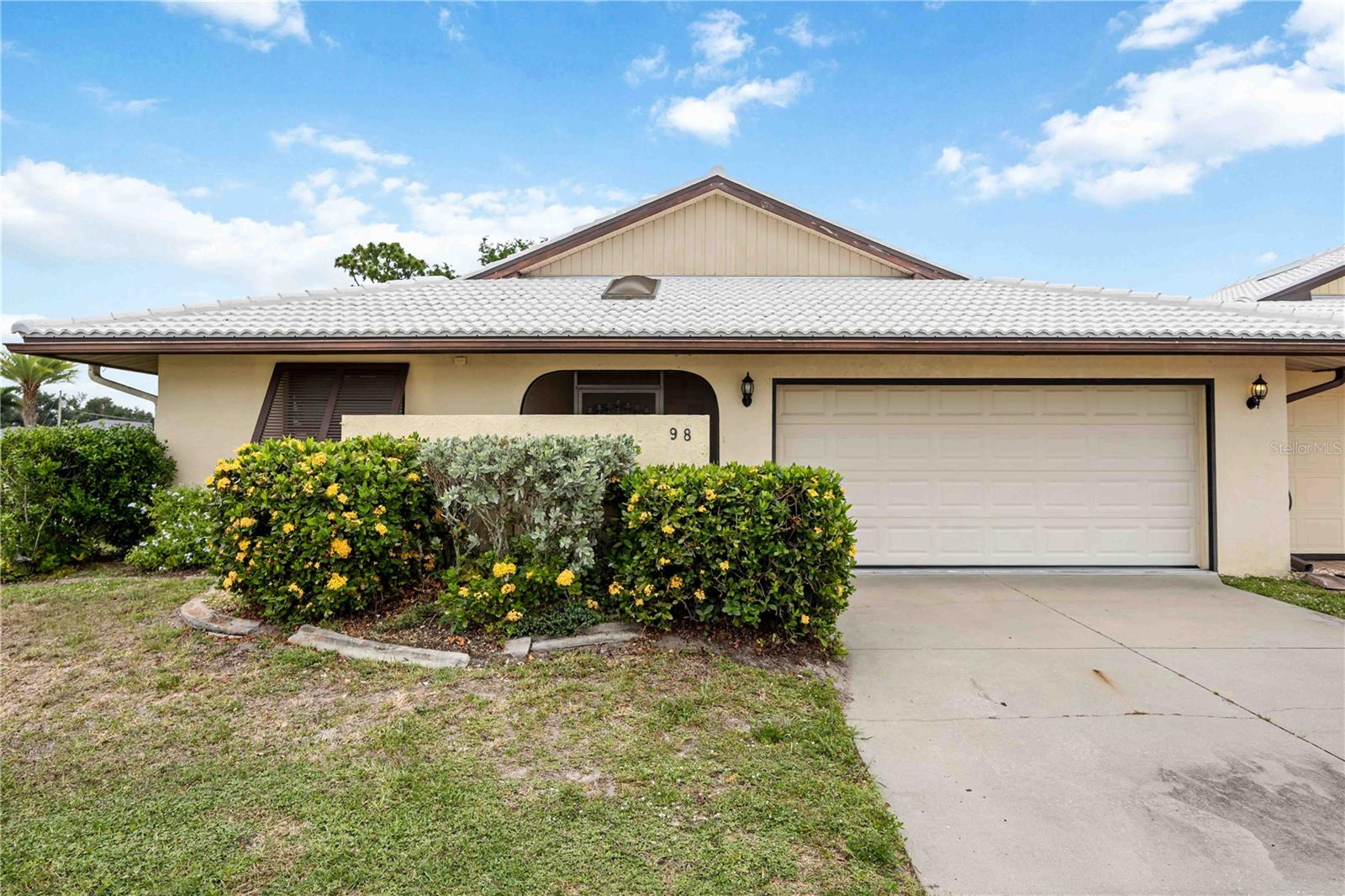 Photo of 98 DRIFTING SANDS DRIVE VENICE FL 34293