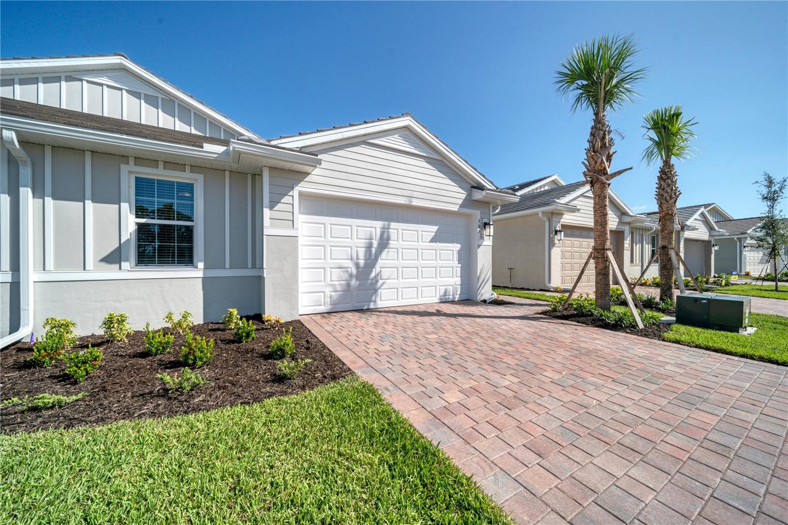 Photo of 305 IBIZA LOOP VENICE FL 34292