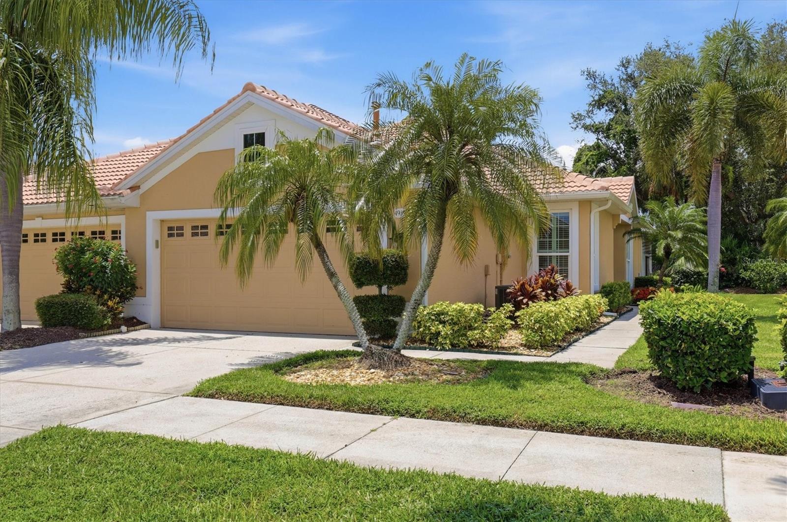 Photo of 4939 WHISPERING OAKS DRIVE NORTH PORT FL 34287