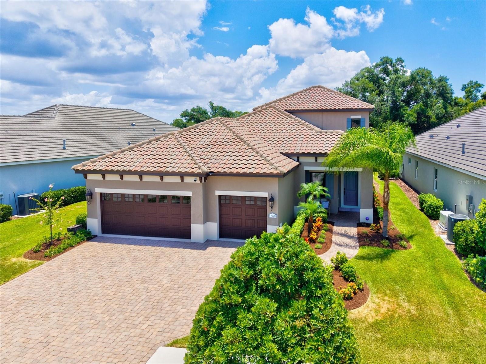 Photo of 11909 HUNTERS CREEK ROAD VENICE FL 34293